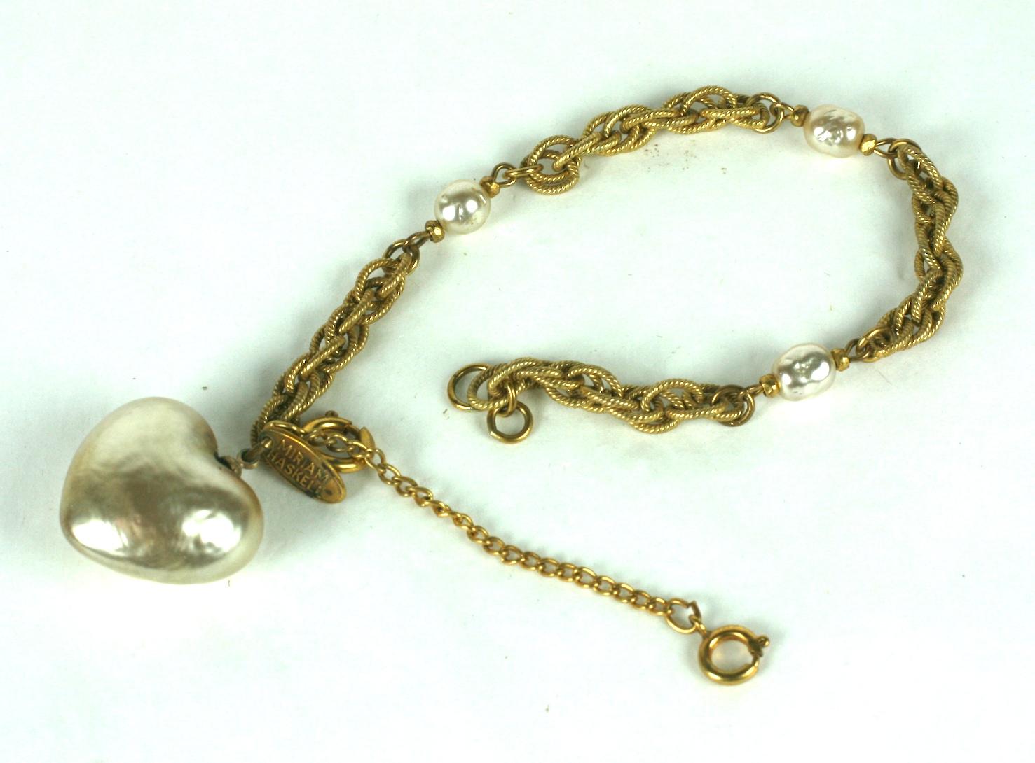 Miriam Haskell Bracelet en forme de cœur en perles en vente 1