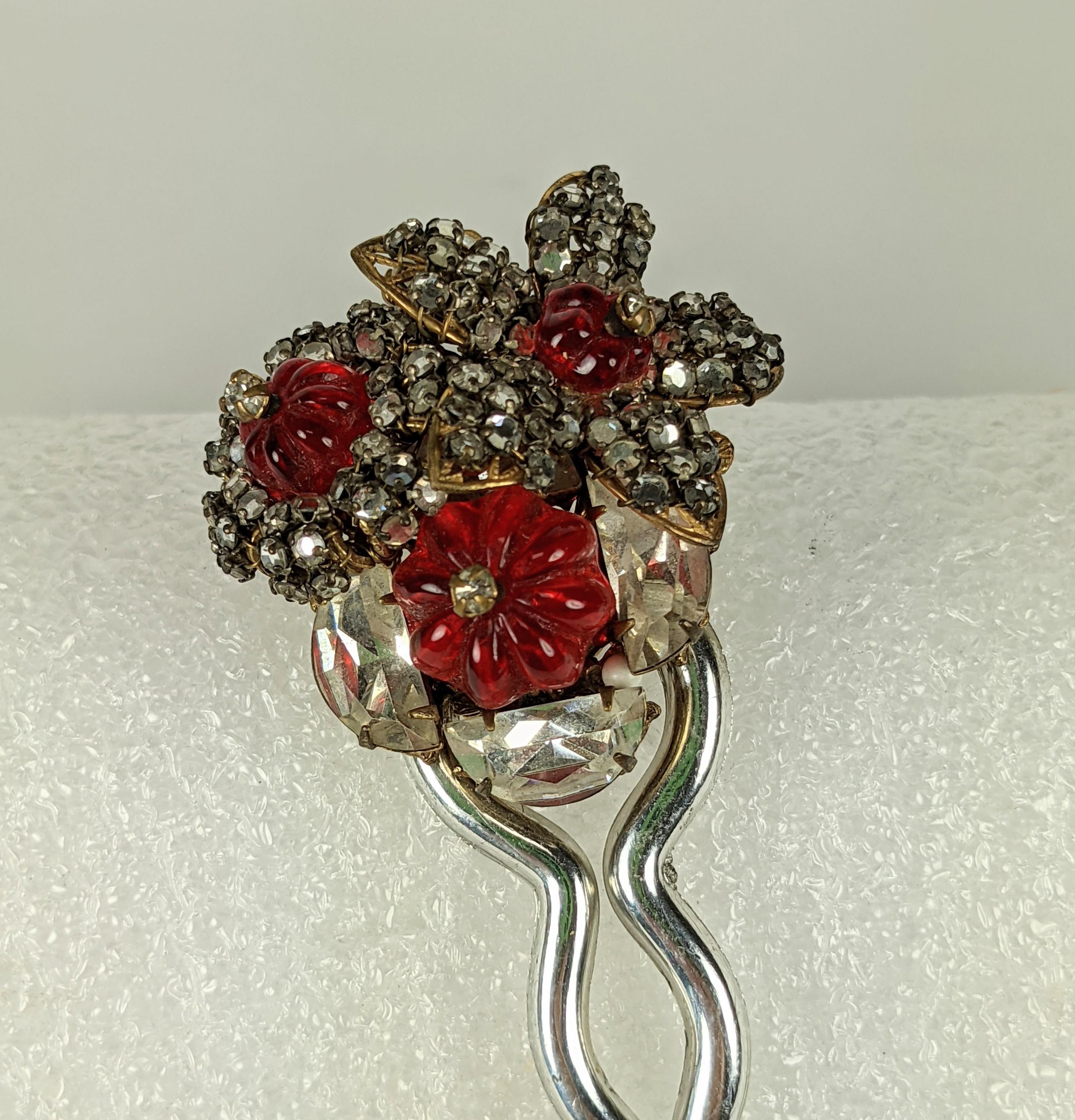 Miriam Haskell  Rare Ruby Melon Bead  Gripoix Glass Haircomb In Excellent Condition For Sale In New York, NY