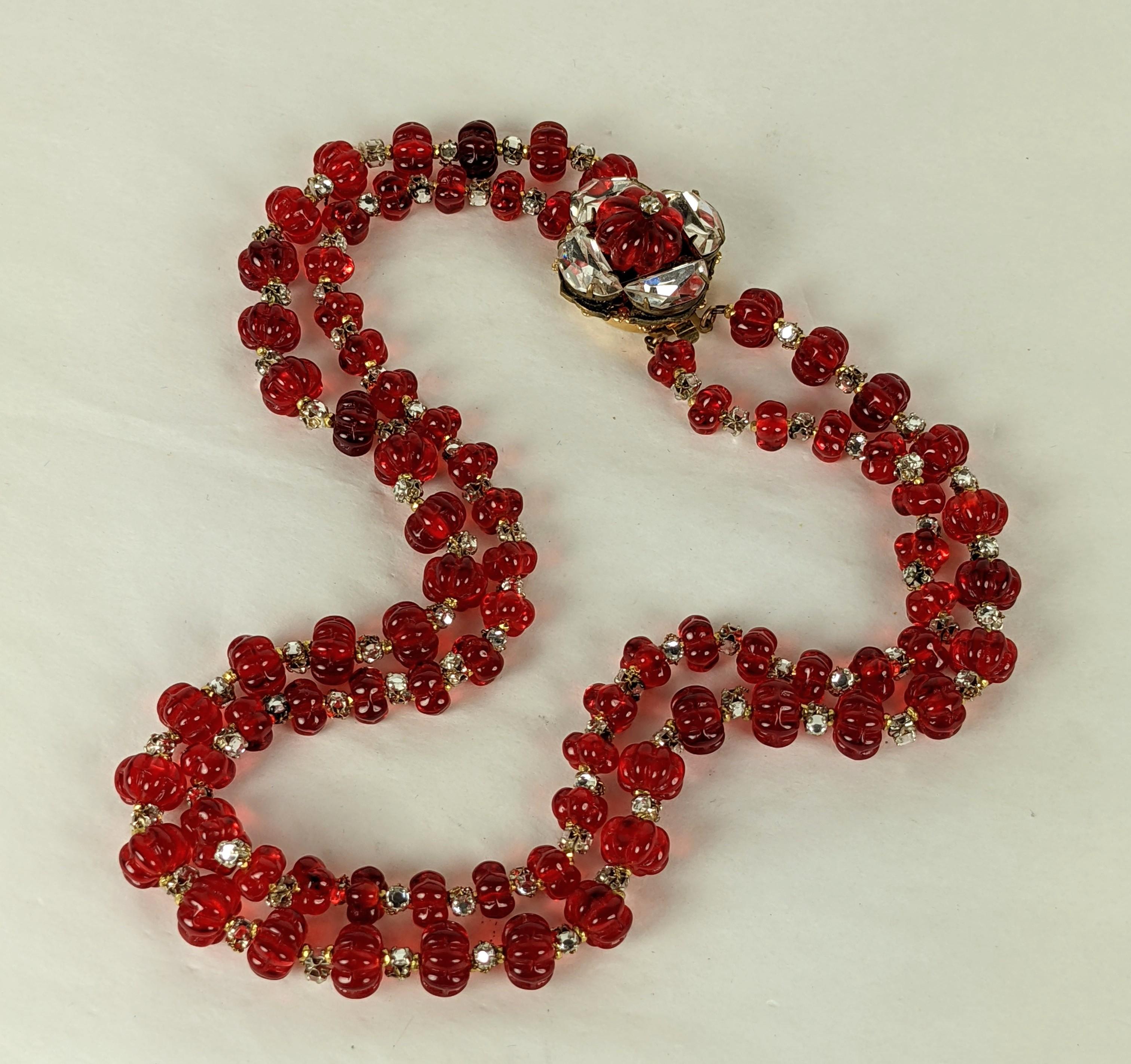 Anglo-indien Miriam Haskell Collier de perles en verre Melon Gripoix en rubis et rubis en vente