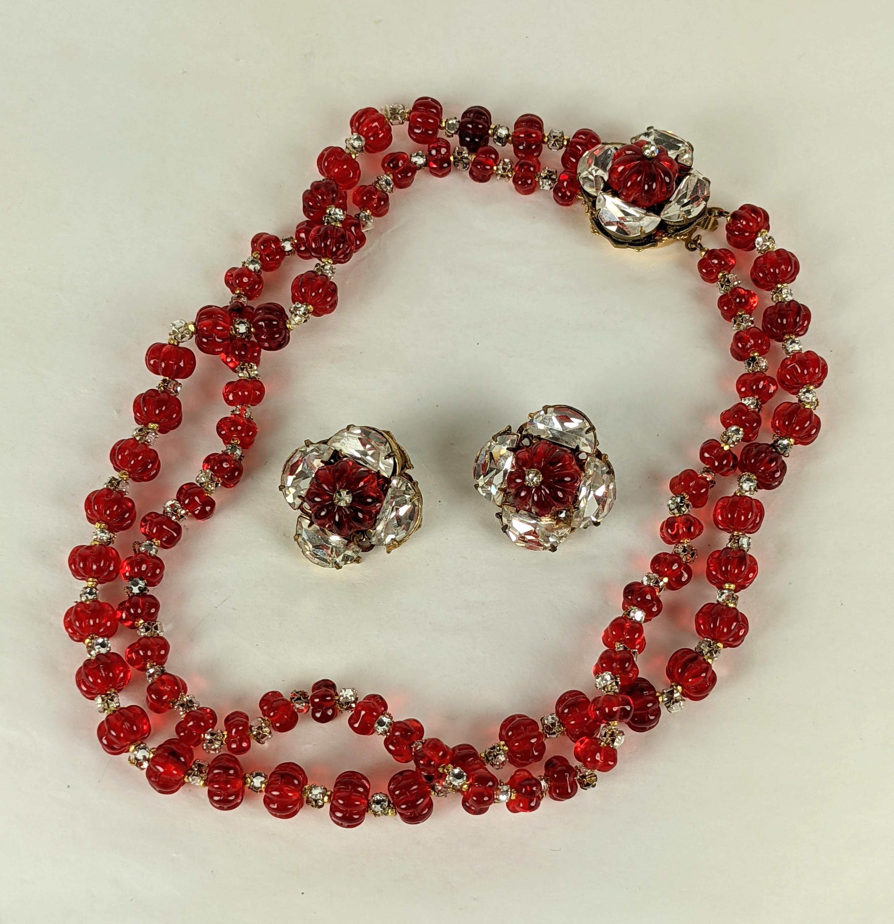 Miriam Haskell Collier de perles en verre Melon Gripoix en rubis et rubis en vente 3