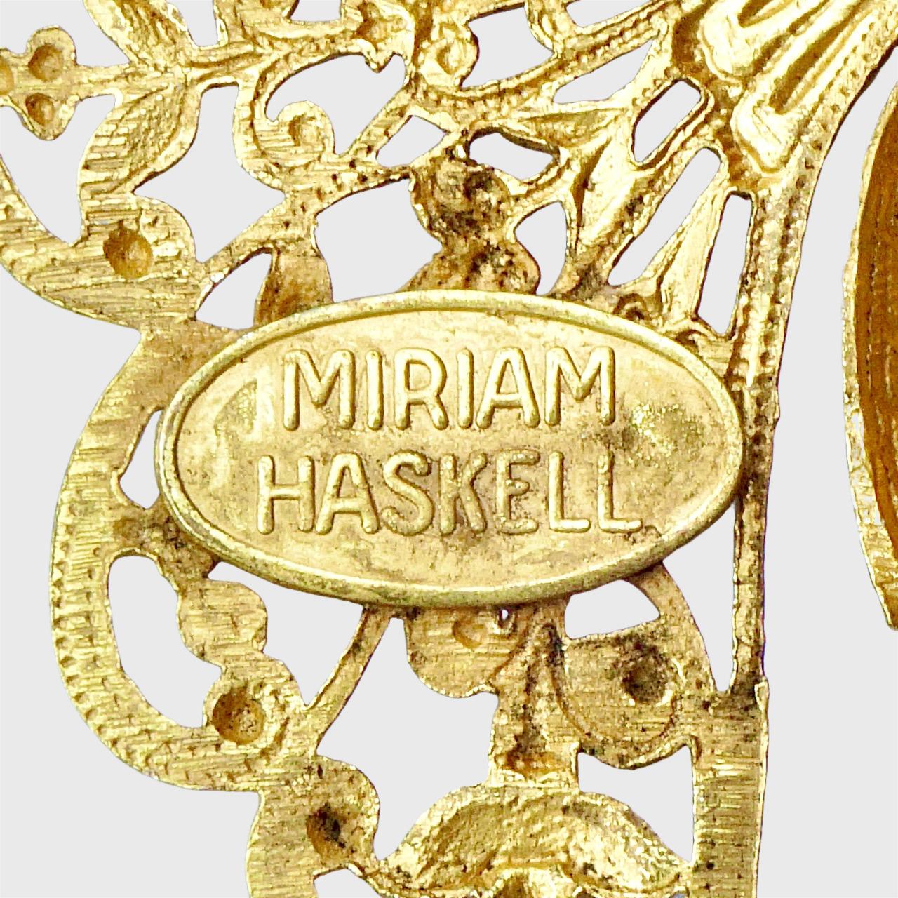 Miriam Haskell Russian Gold Plated Ornate Butterfly Brooch In Good Condition For Sale In London, GB