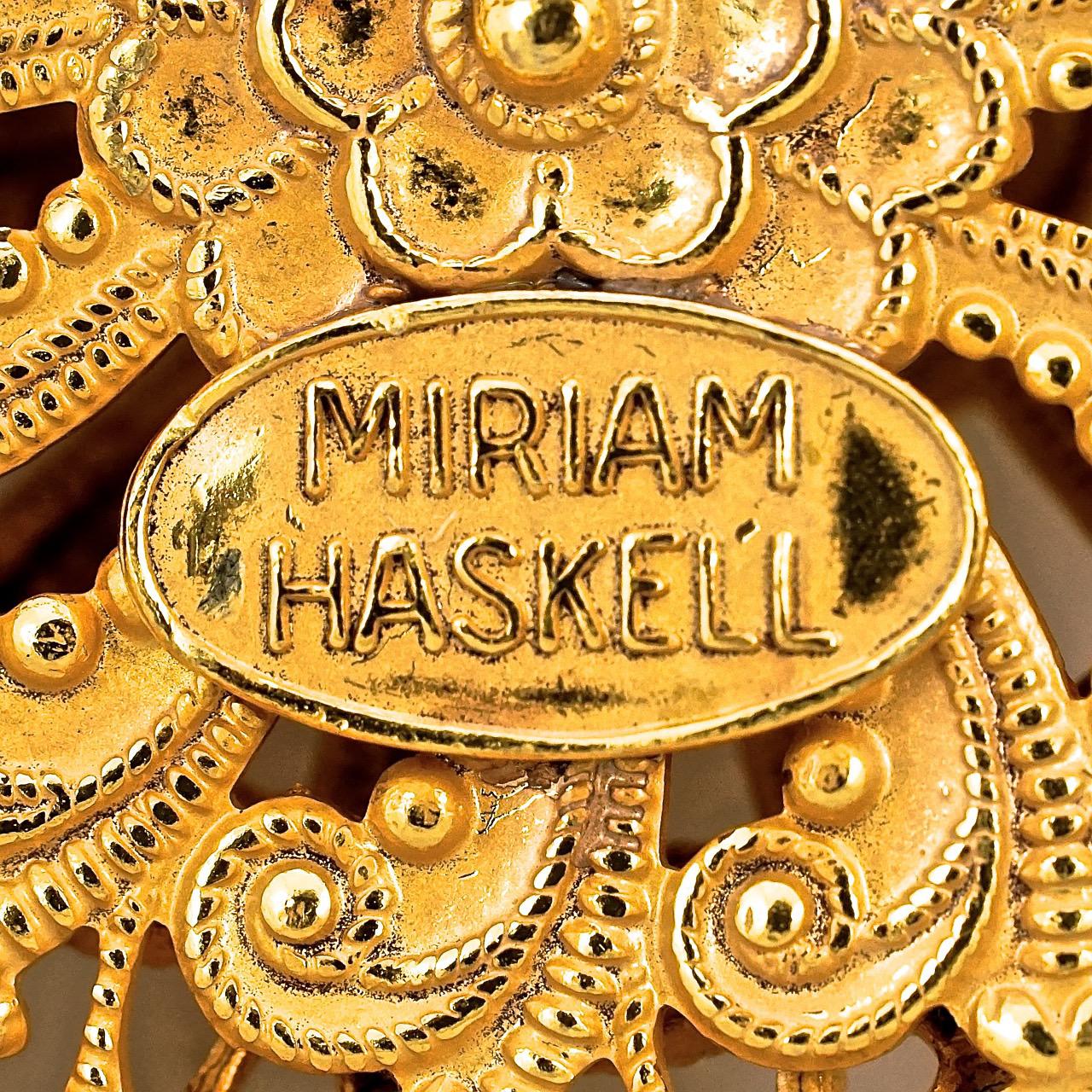 Miriam Haskell Russian Gold Plated Ornate Flower and Leaf Dome Brooch In Good Condition In London, GB