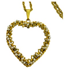 Collier vintage signé MIRIAM HASKELL en forme de cœur, en or et perles