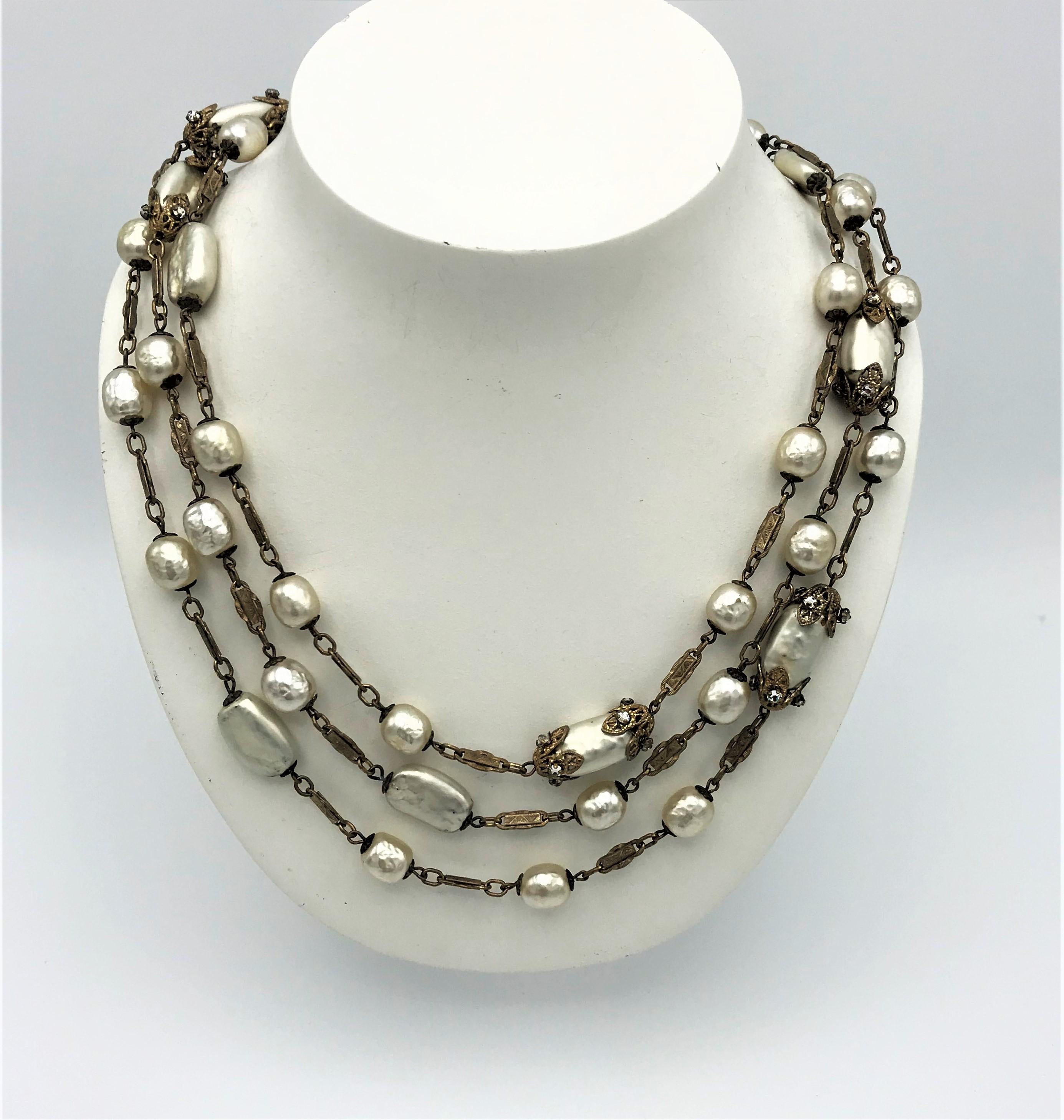 Taille ronde Miriam Haskell vintage long collier de perles 1950s en vente
