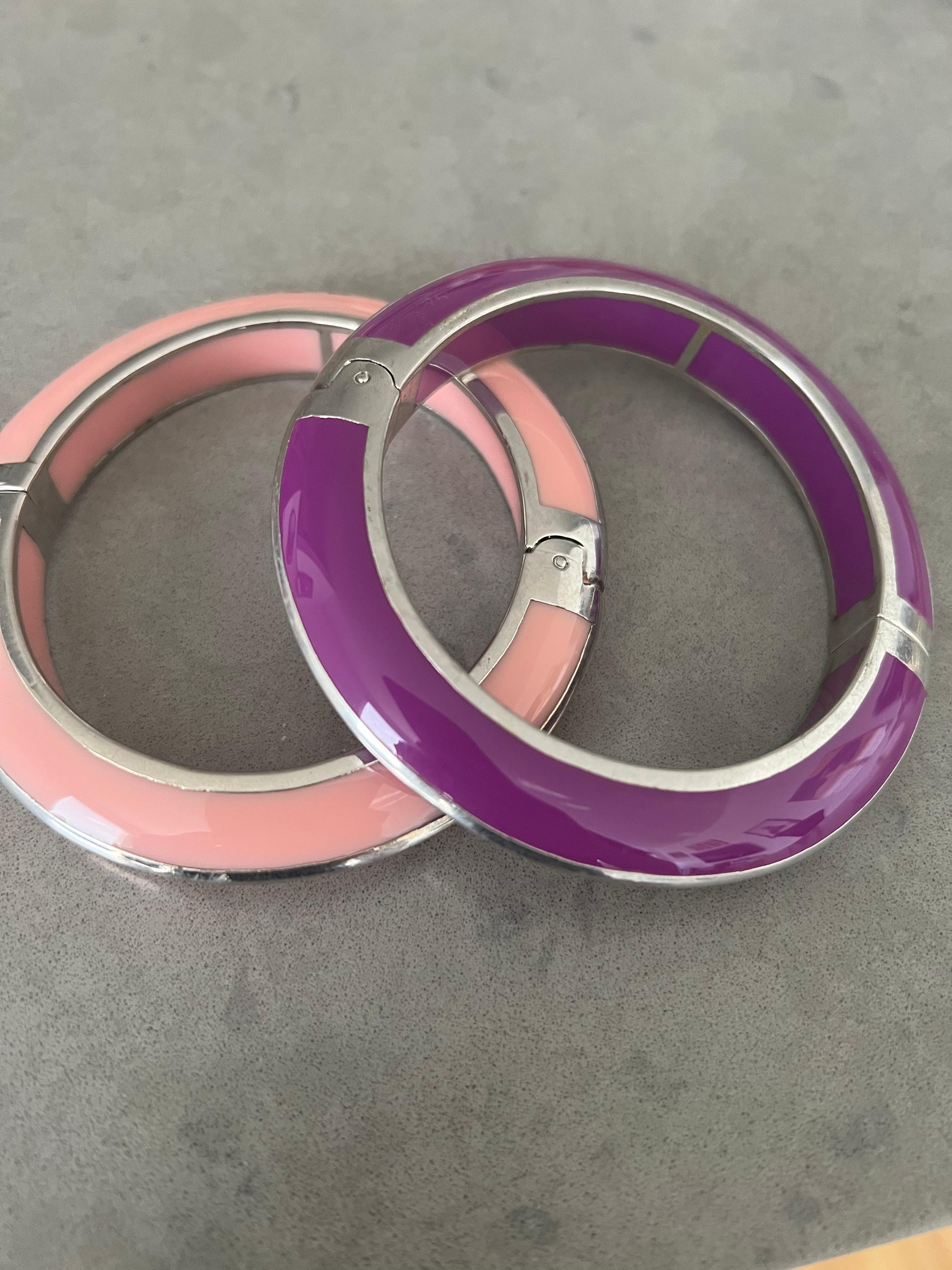 Miriam Salat Resin bangle 
This Miriam Salat bangle features Candy Pink color resin with sterling silver. 
The bangle is comfort fit and fantastic quality and is perfect for layering. 
Bangle is flexible to fit your hand.  With magnetic closure.
