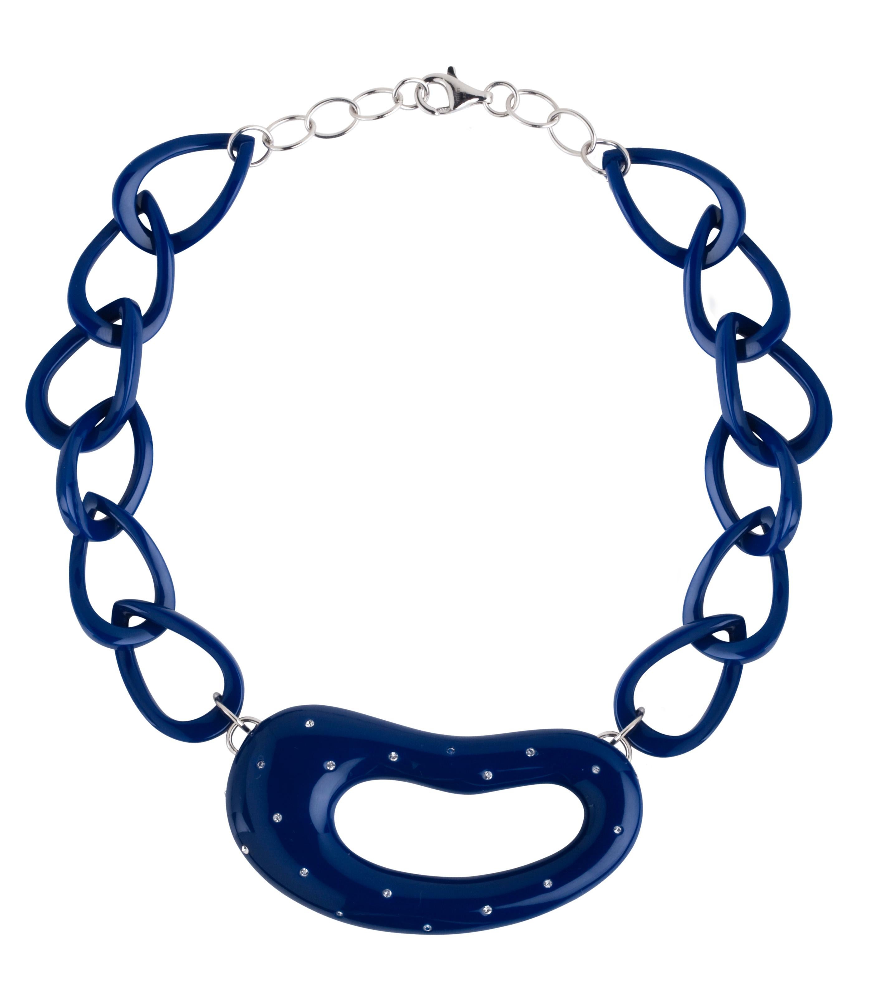 Miriam Salat navy blue link necklace 
Sterling silver 
Chocker length 
16 inch 
Can be modified in length 
Zircons 
Signed MRM 925
Comes with a Miriam Salat Pouch
This Necklace is perfect to wear - Day to night, swim wear to evening wear.

