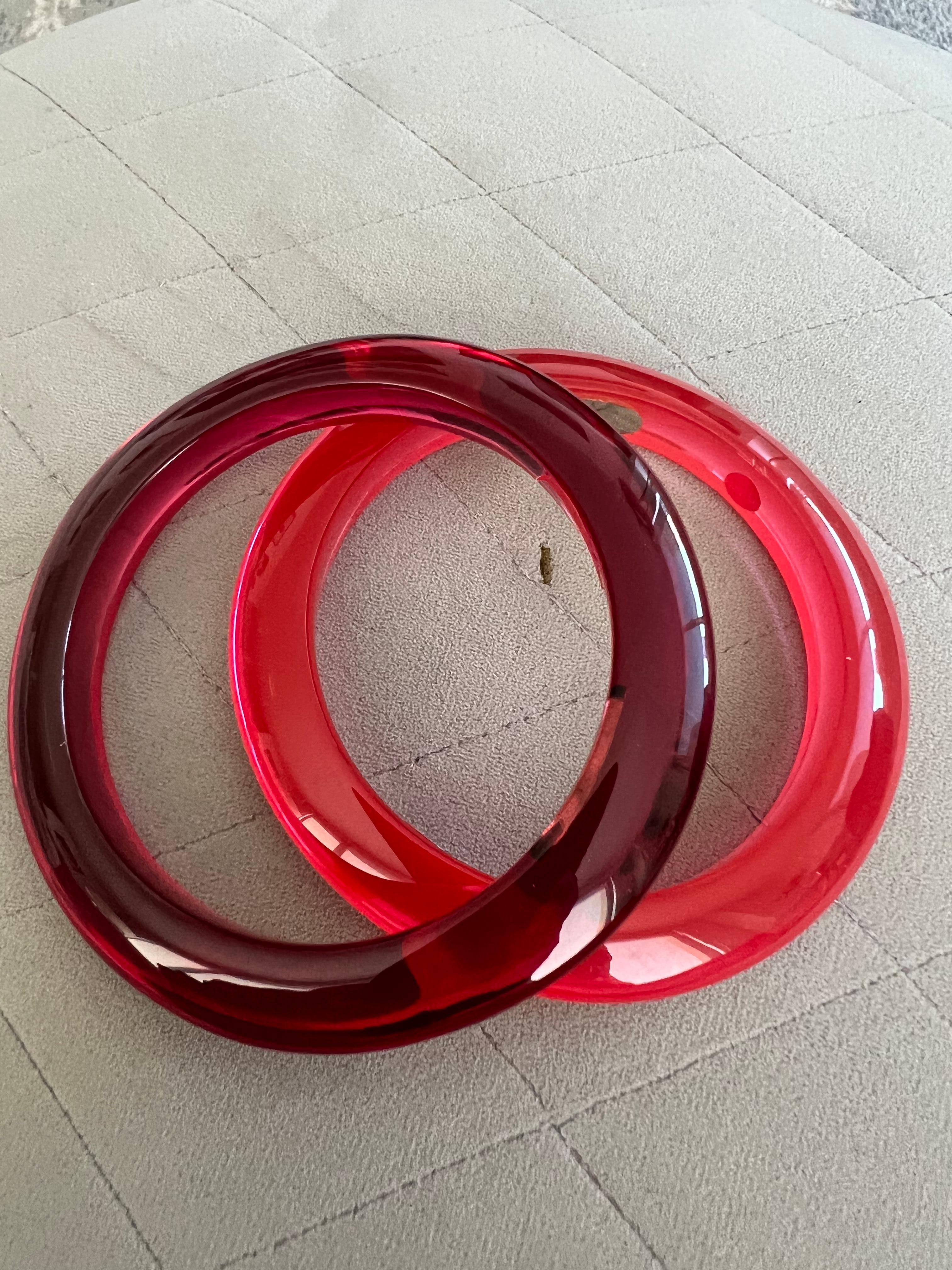 Art Deco Miriam Salat Wine Red Translucent Resin and Sterling Silver Summer Bangle For Sale
