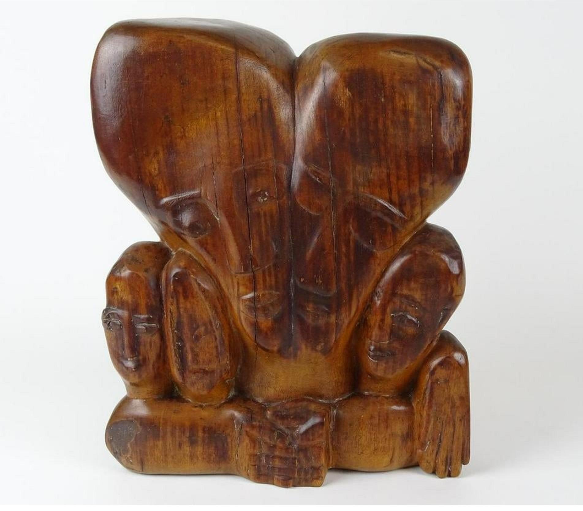 Miriam Sommerburg Figurative Sculpture – Geschnitzte Holzskulptur des deutschen Expressionismus, jüdische Frau, Refugee-Künstlerin Judaica, geschnitzt