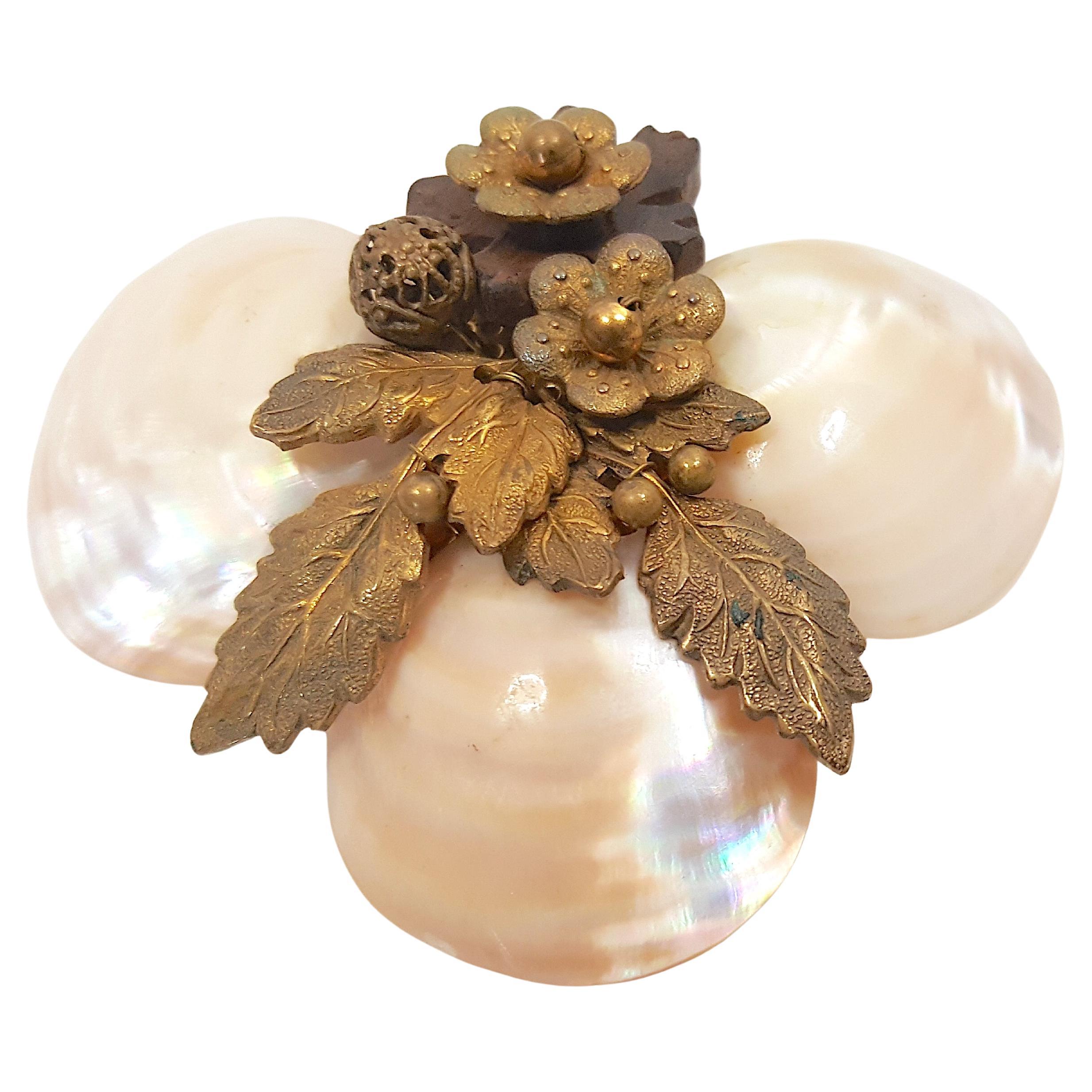 MiriamHaskell 1930s FrankHess TripleSeashell RussianGilt Flora WoodLeaf Brooch For Sale