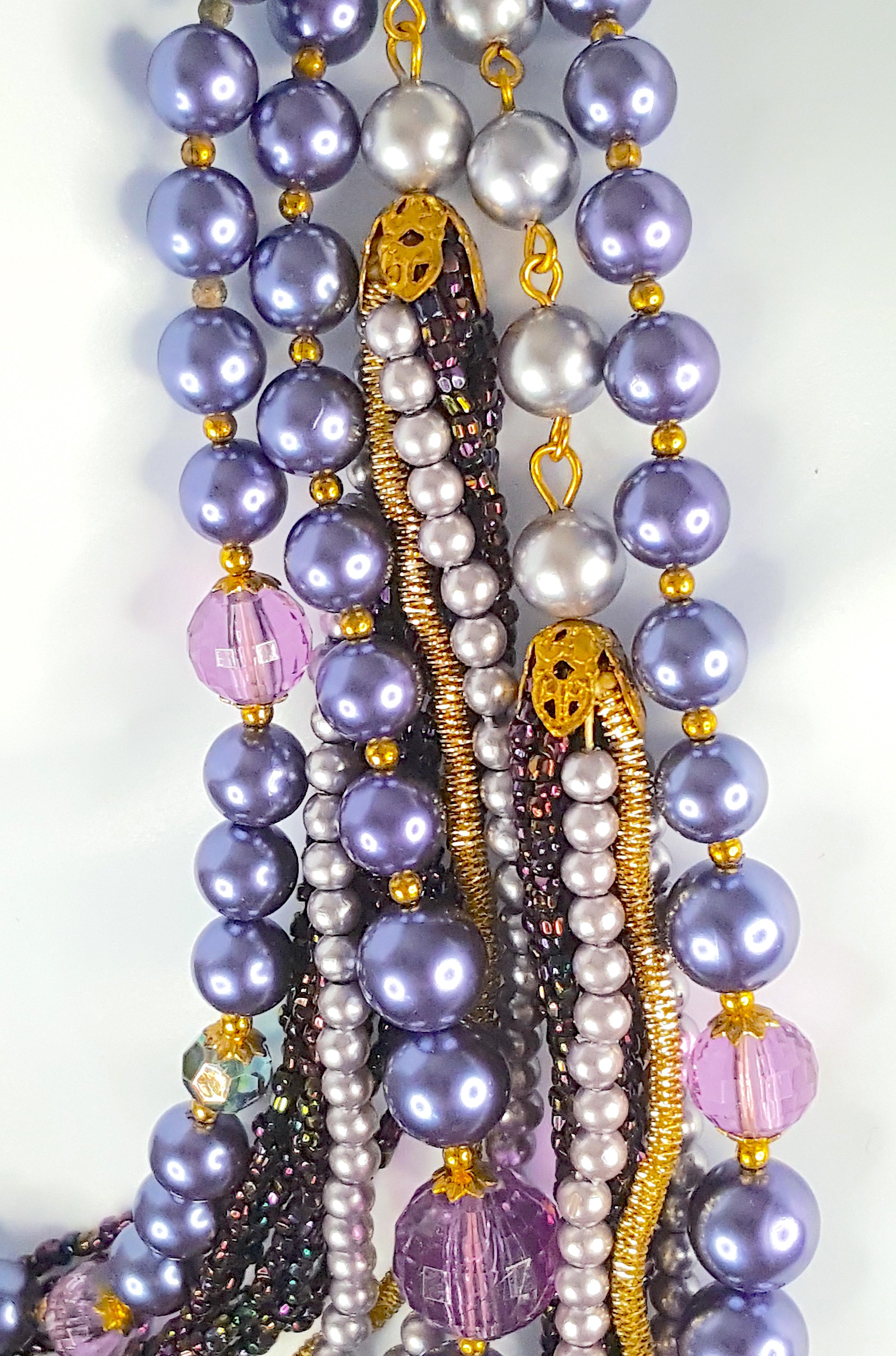 MiriamHaskell Parure, boucles d'oreilles en perles de paon et collier 16 brins, 1945 en vente 3