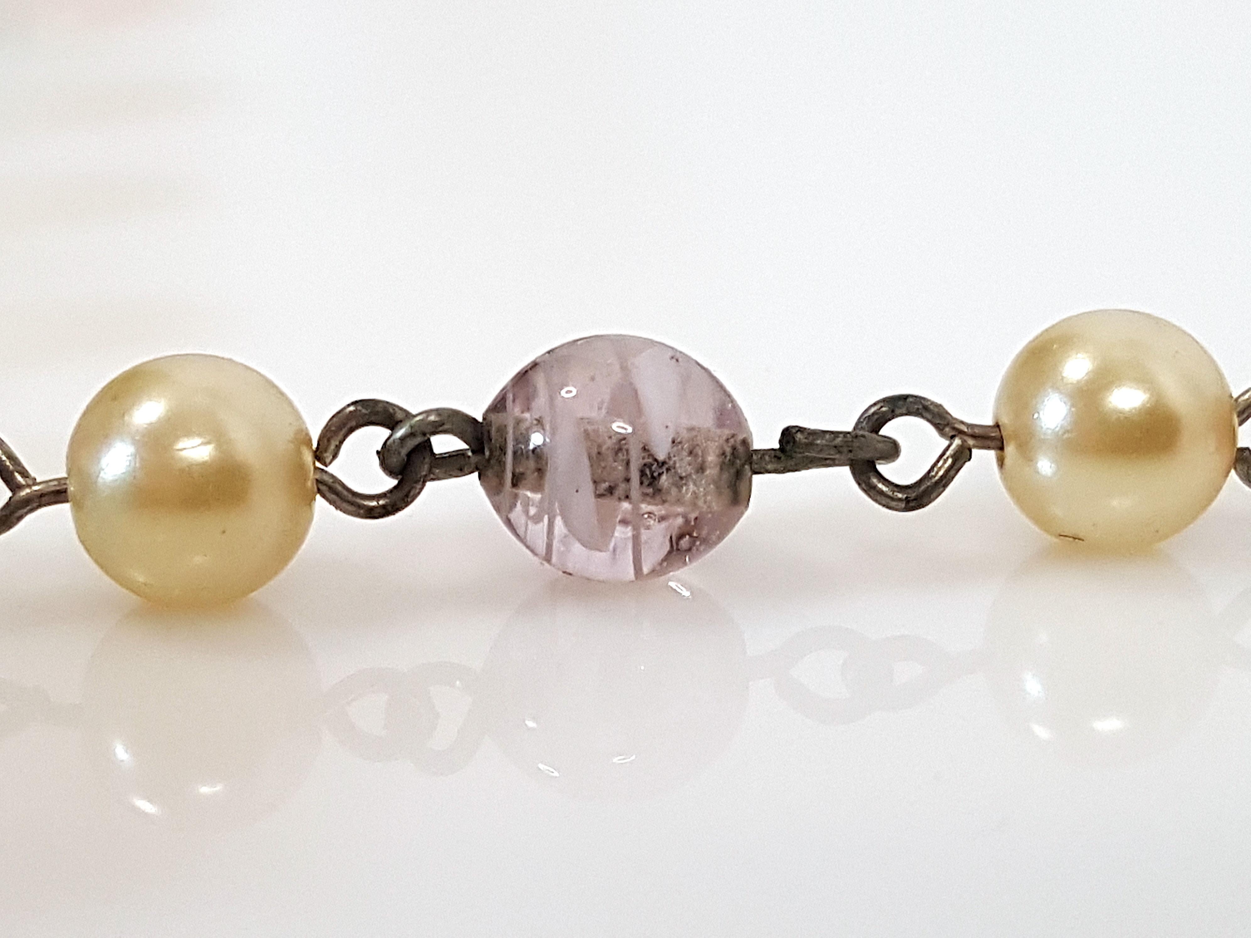MiriamHaskell Ende der 1920er Jahre Hess Signature GrapeCluster Pendant Glasperlen-Halskette (Perle) im Angebot