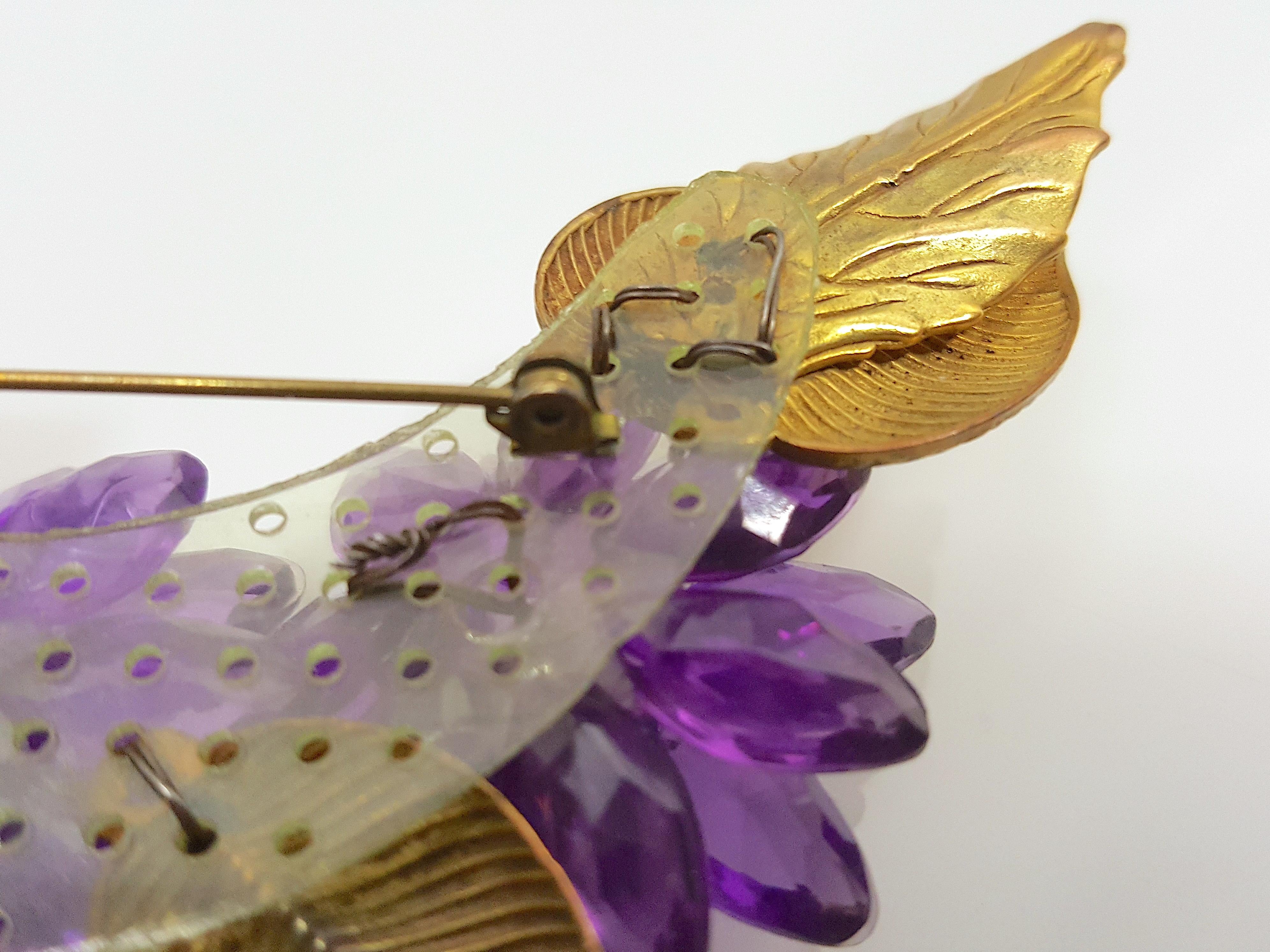 MiriamHaskell WWII FrankHess Lila Glaswaren-Glas-Flowers Gold Leaves Verdrahtete Glasur-Brosche im Angebot 2
