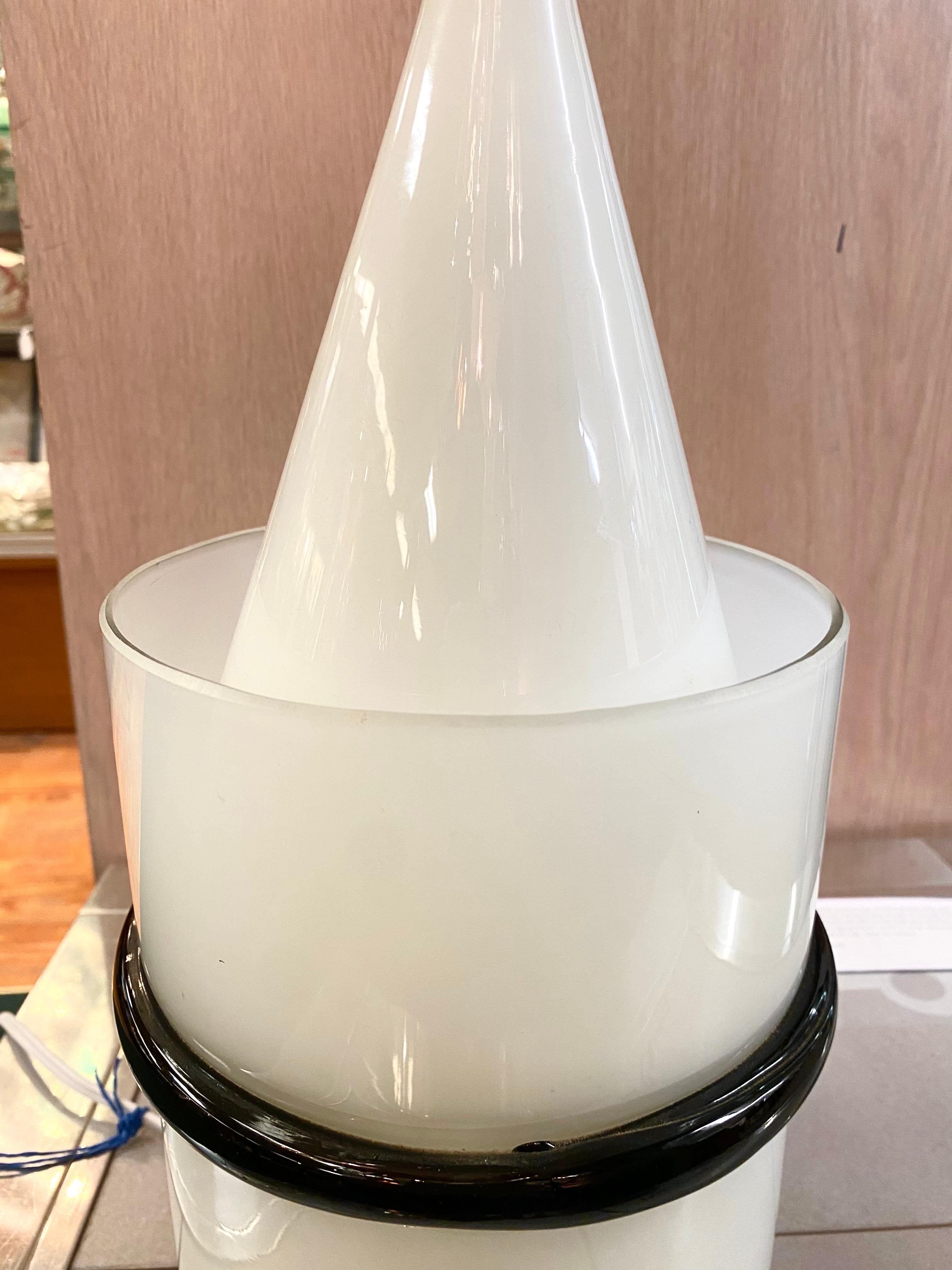 italien Miro 1980 Post Modern Table Lamp by Murano Due en vente