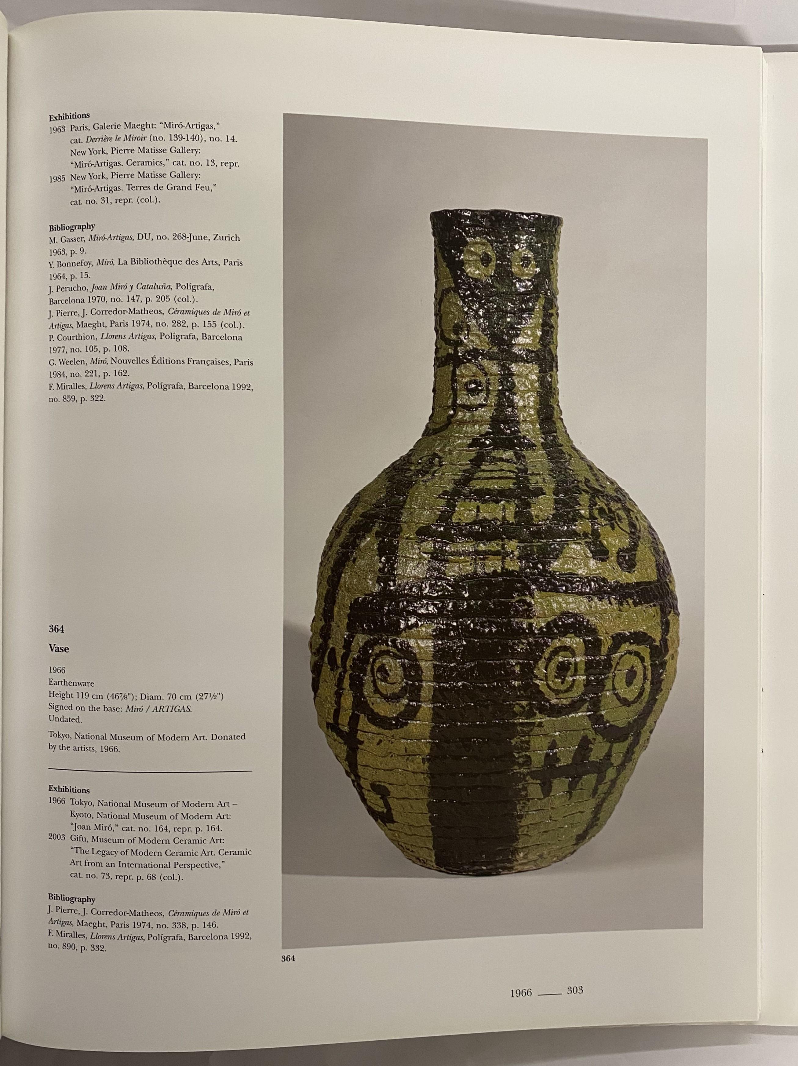 Miro Artigas: Ceramics. Catalogue Raisonne 1941-1981 (Book) For Sale 7