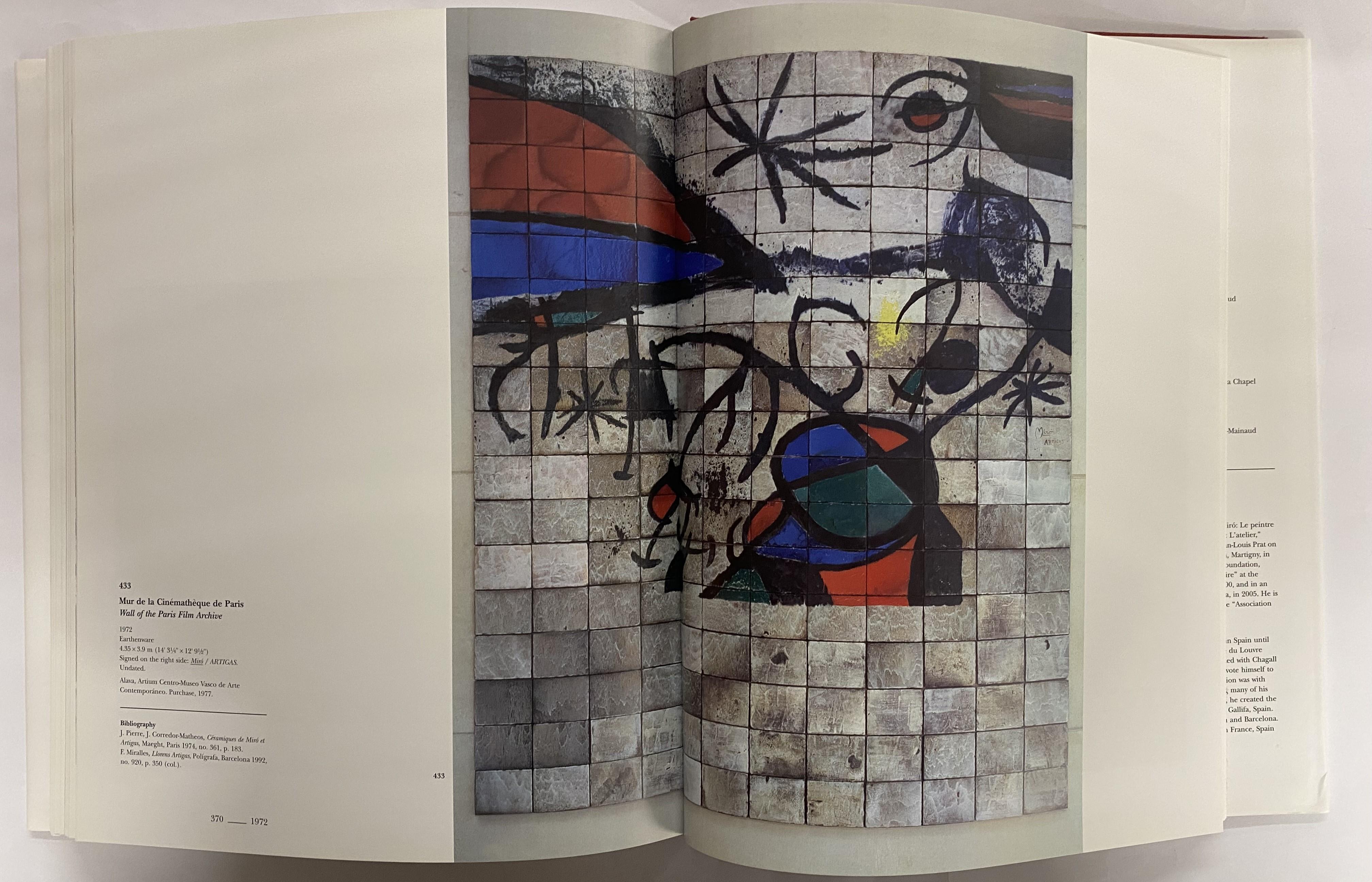 Miro Artigas: Ceramics. Catalogue Raisonne 1941-1981 (Book) For Sale 11