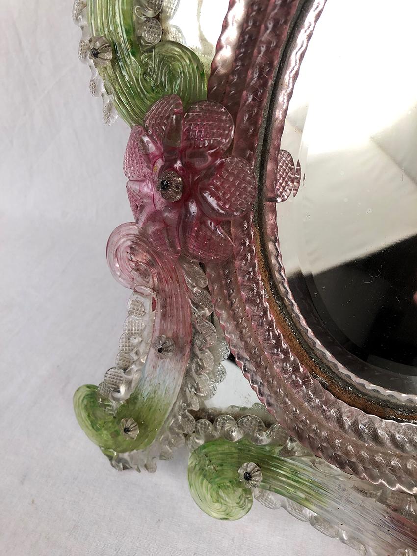 Miroir de table en verre coloré de Murano (Graviert) im Angebot