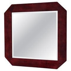 Miroir rouge en peau de chèvre laquée par Aldo Tura