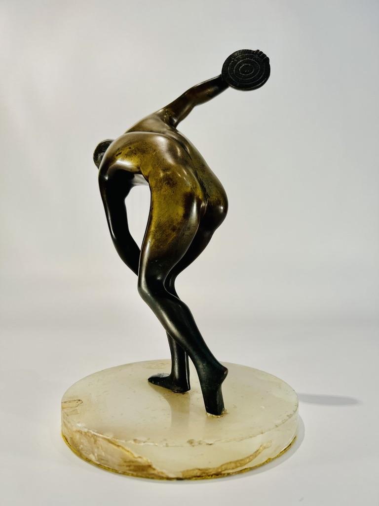 reproduction italienne en bronze de Miron représentant Discobulo avec base en onyx Bon état - En vente à Rio De Janeiro, RJ