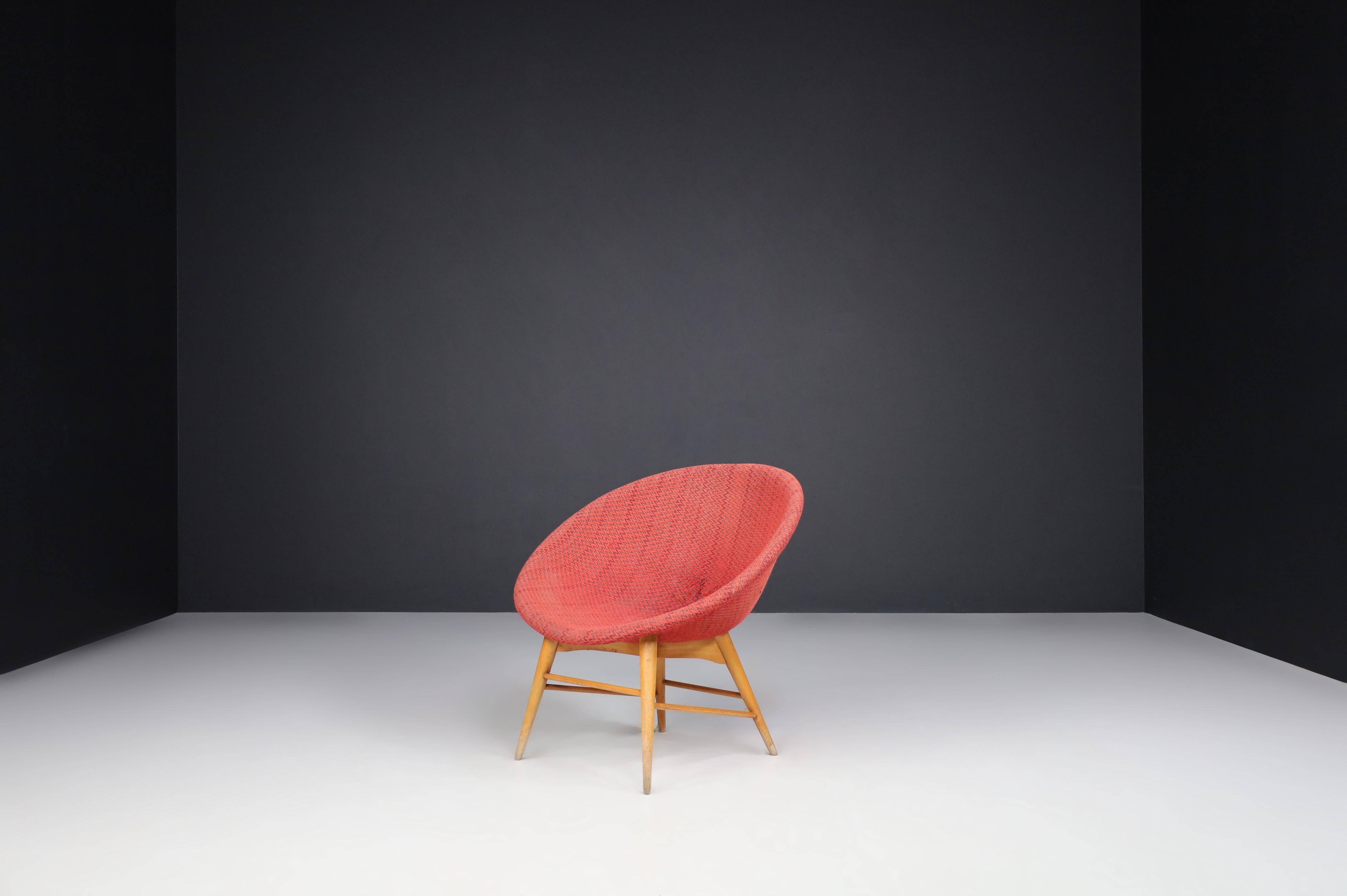 Czech Miroslav Navratil Basket Chairs in Original Red Fabric, 1960 For Sale