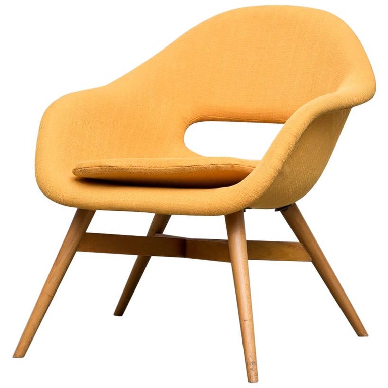 MidCentury Modern Miroslav Navrátil Bucket Lounge Chair for Vertex at 1stDibs
