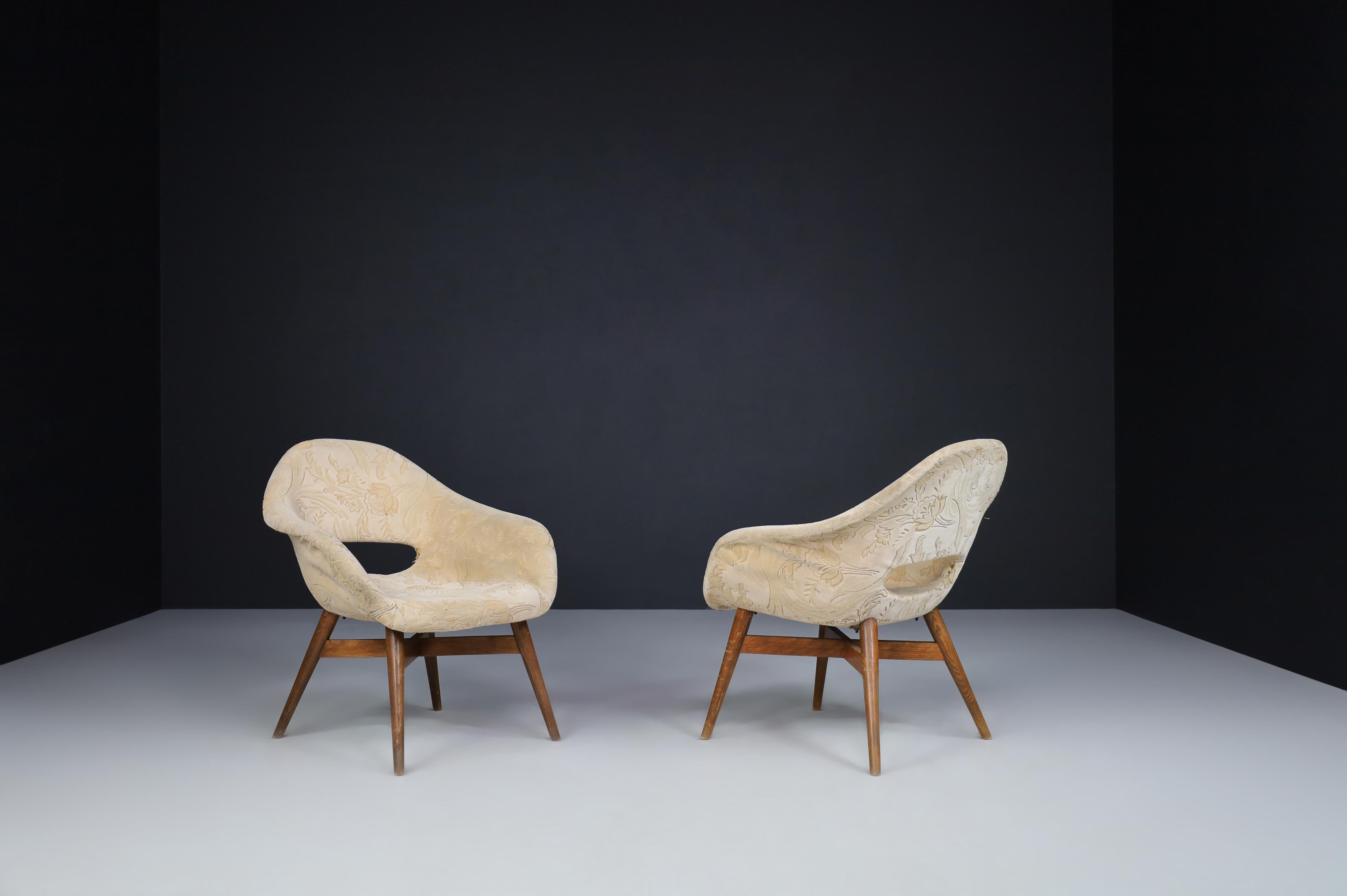 Miroslav Navratil Easy Chairs in Original Fabric, 1960.   For Sale 2