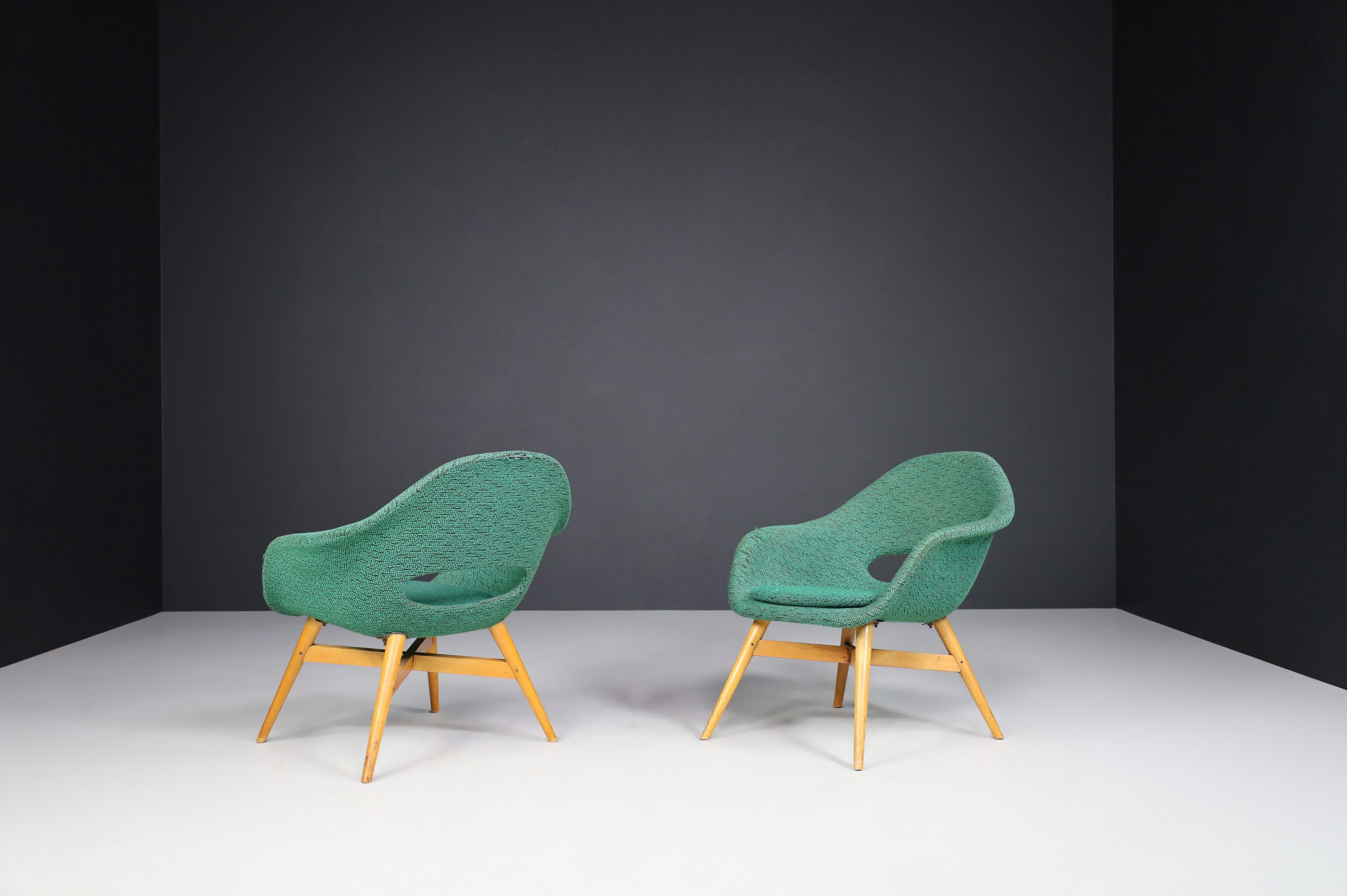 Mid-Century Modern Miroslav Navratil Easy Chairs in Original Green Fabric, 1960 For Sale