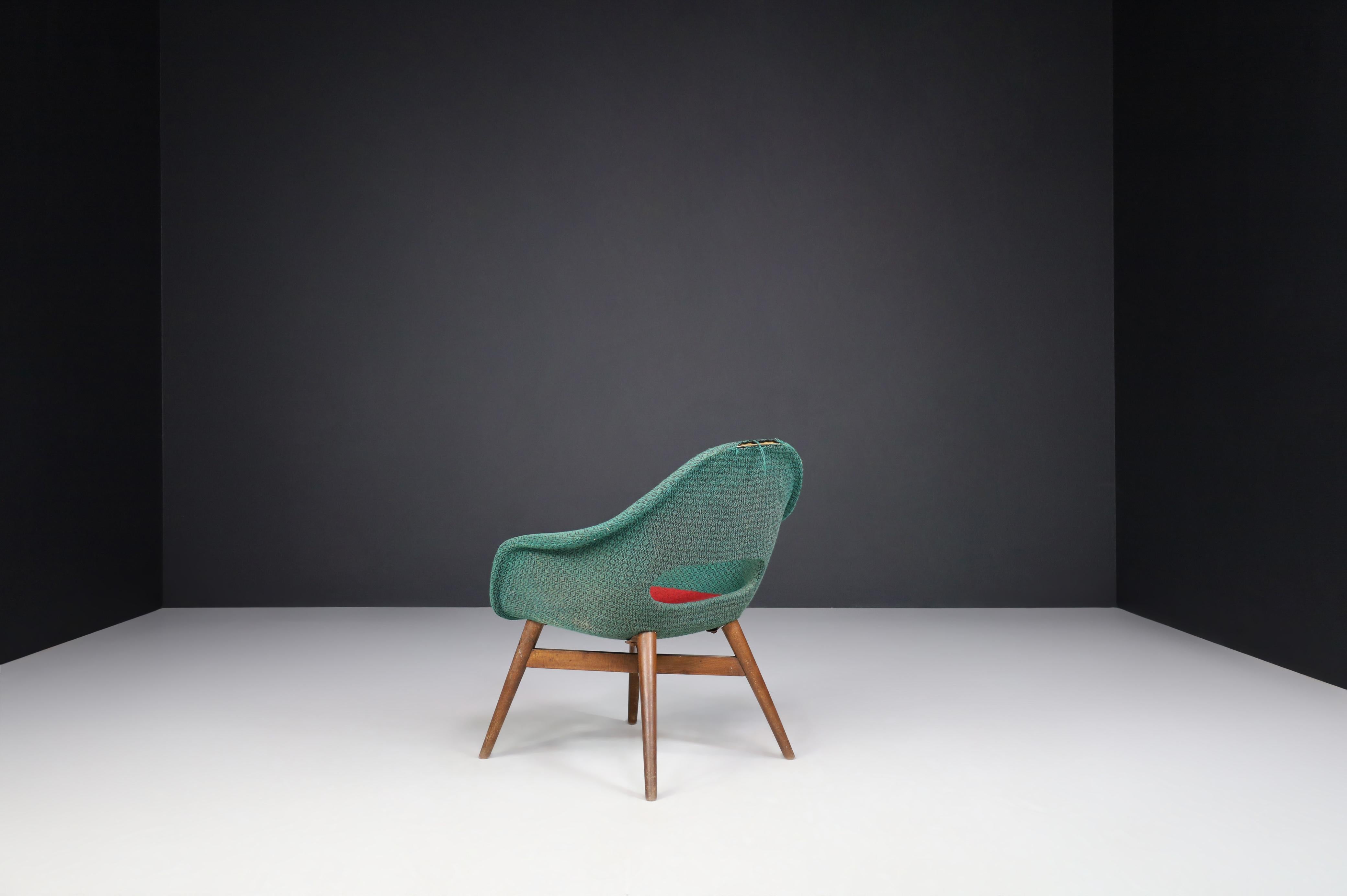 20th Century Miroslav Navratil Easy Chairs in Original Green & Red Fabric, 1960 For Sale