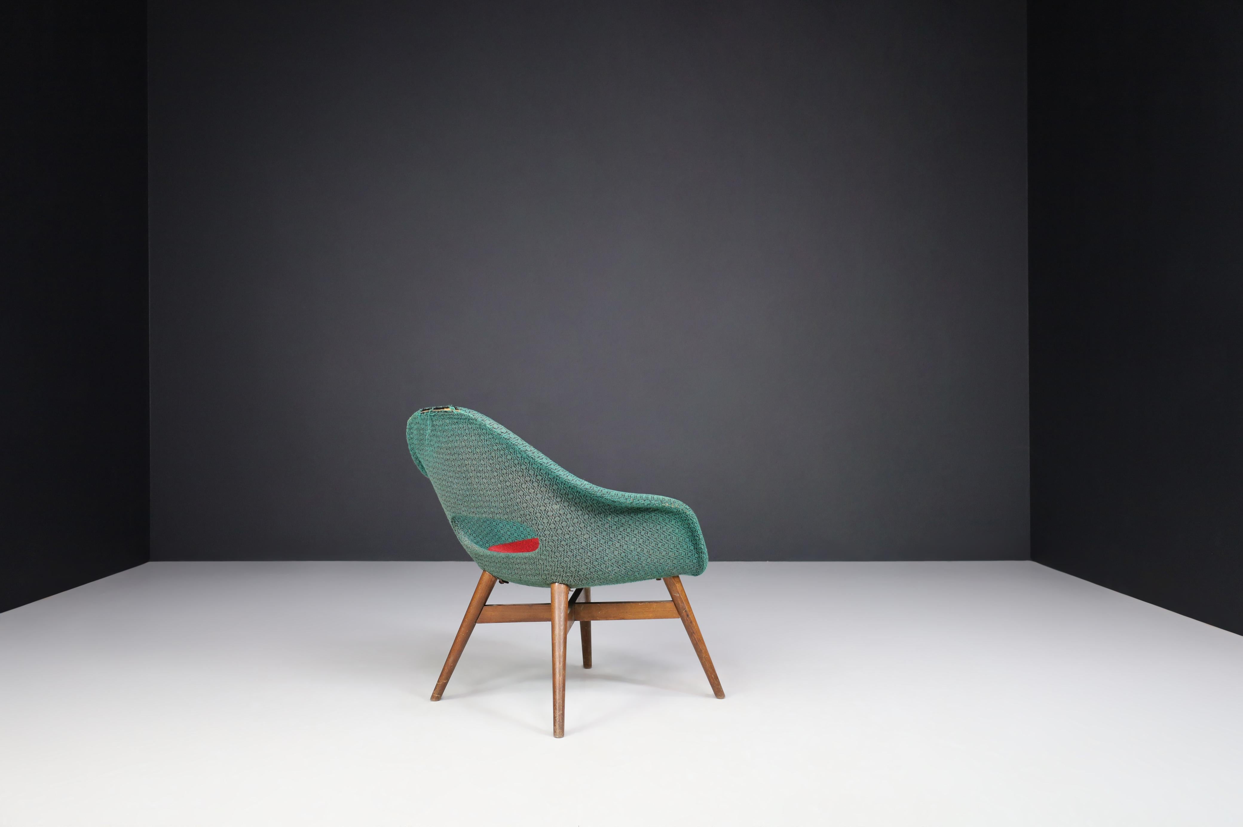 Miroslav Navratil Easy Chairs in Original Green & Red Fabric, 1960 For Sale 1