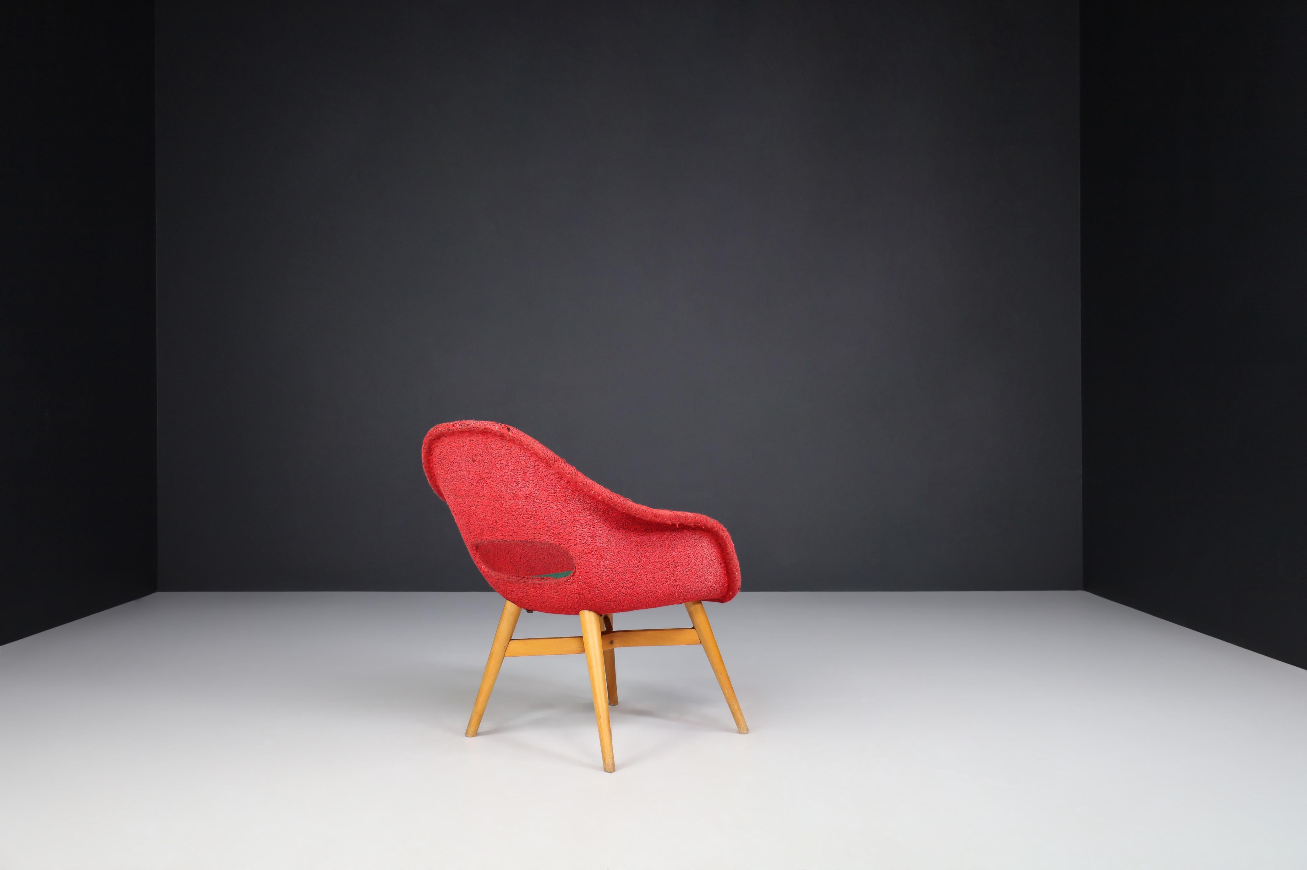 Miroslav Navratil Easy Chairs in Original Red and Green Fabric, 1960.   In Good Condition For Sale In Almelo, NL