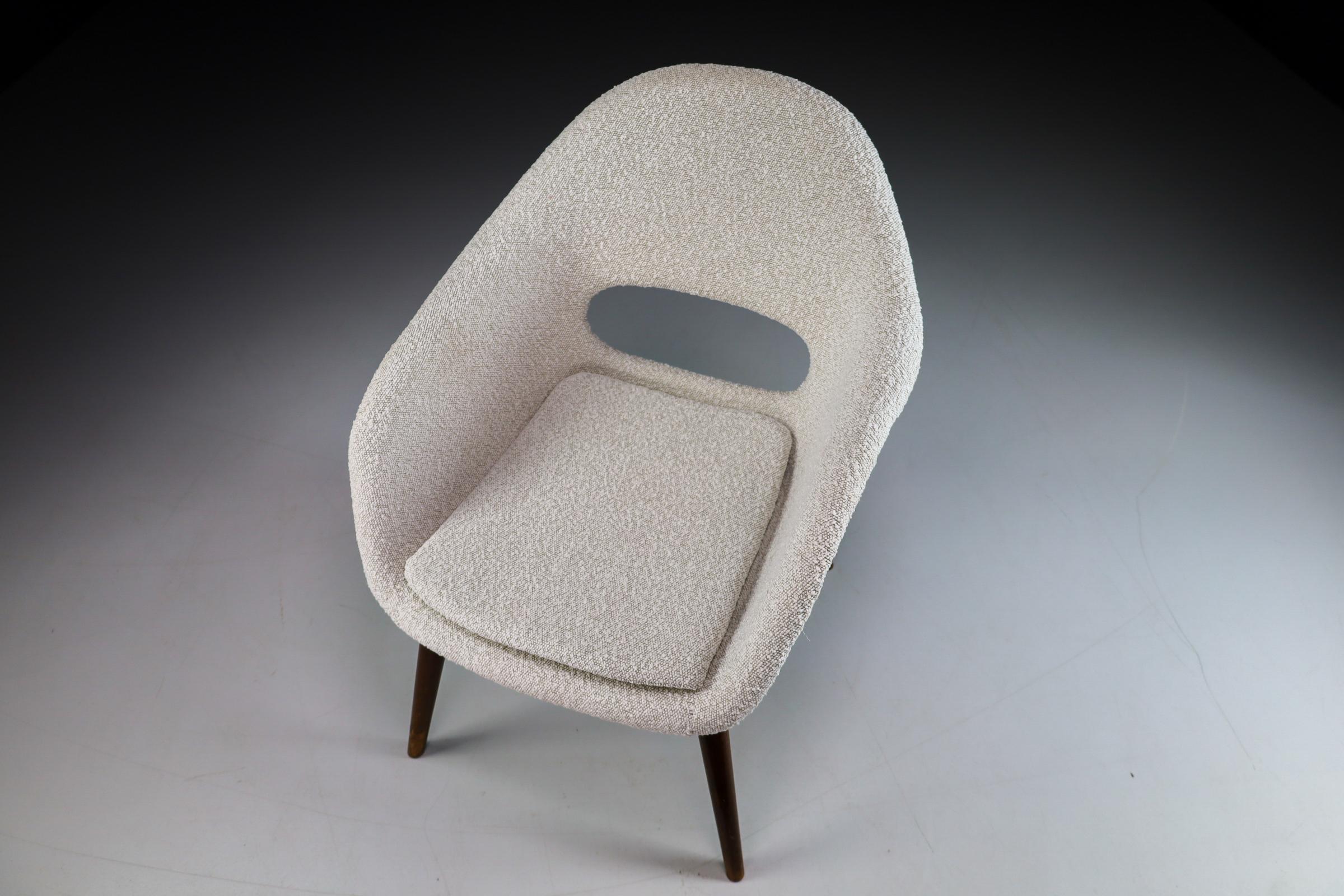 Mid-Century Modern Miroslav Navratil Lounge Chair New Bouclé Upholstery, Praque 1960s For Sale