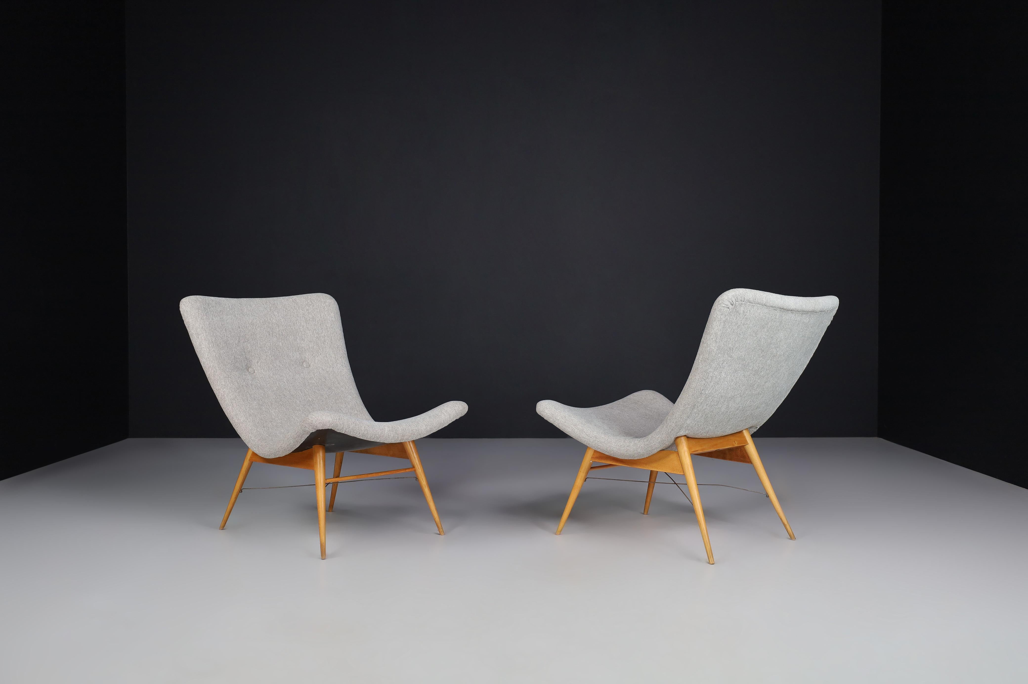Miroslav Navratil Lounge Chairs, Fiberglass Shell and Fabric, 1959 For Sale 9