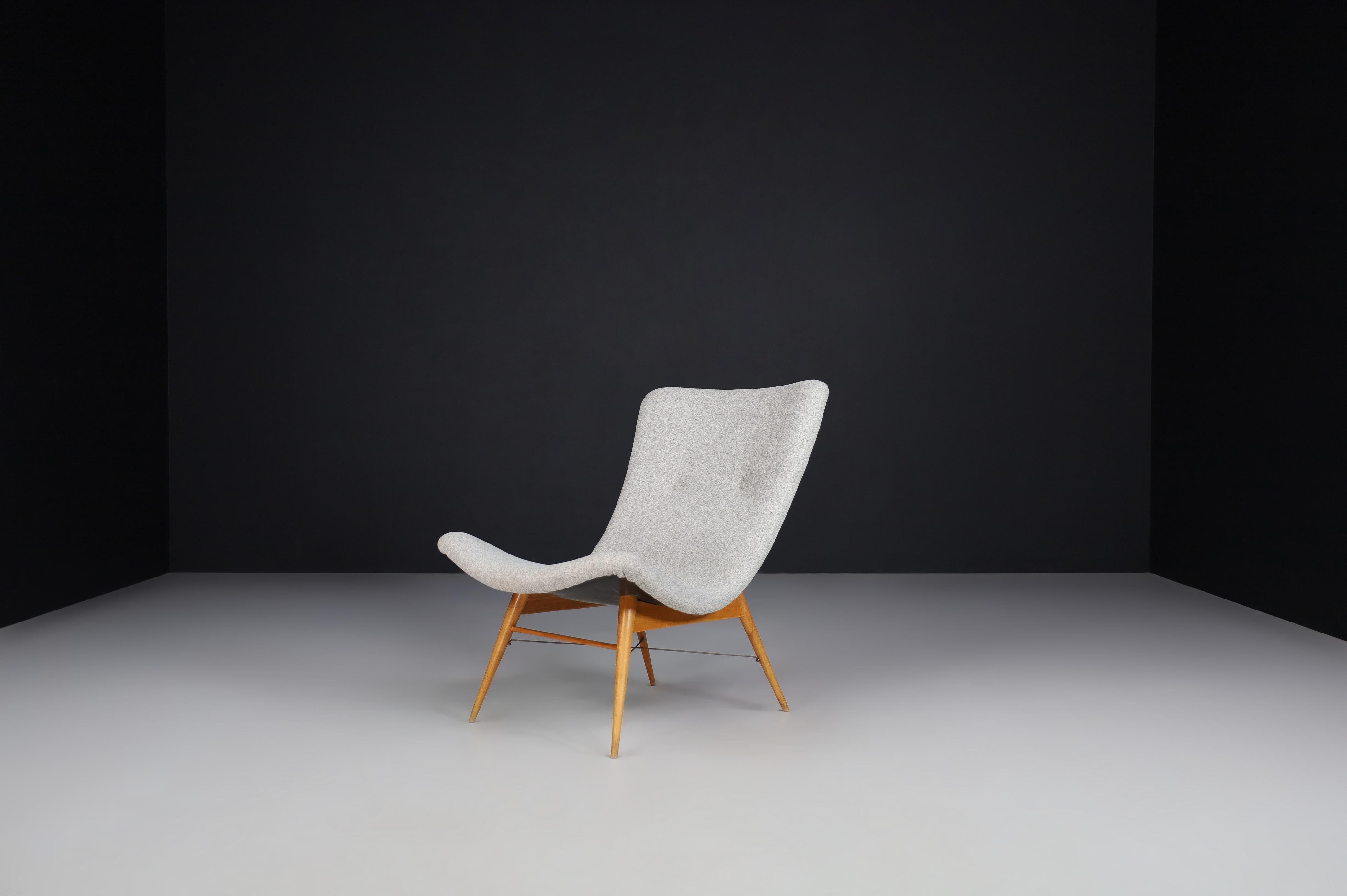 Miroslav Navratil Lounge Chairs, Fiberglass Shell and Fabric, 1959 For Sale 11