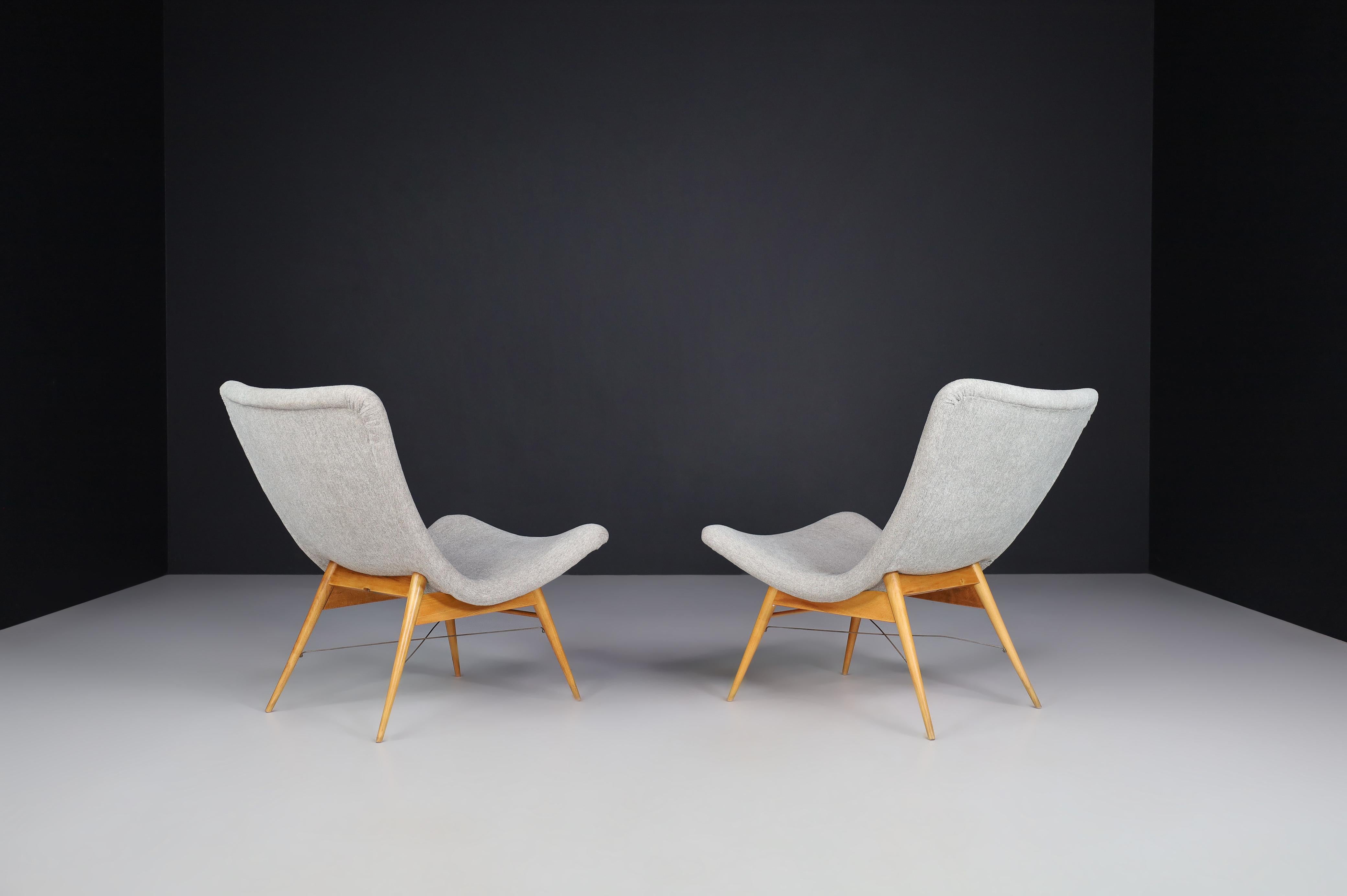 Miroslav Navratil Lounge Chairs, Fiberglass Shell and Fabric, 1959 In Good Condition For Sale In Almelo, NL