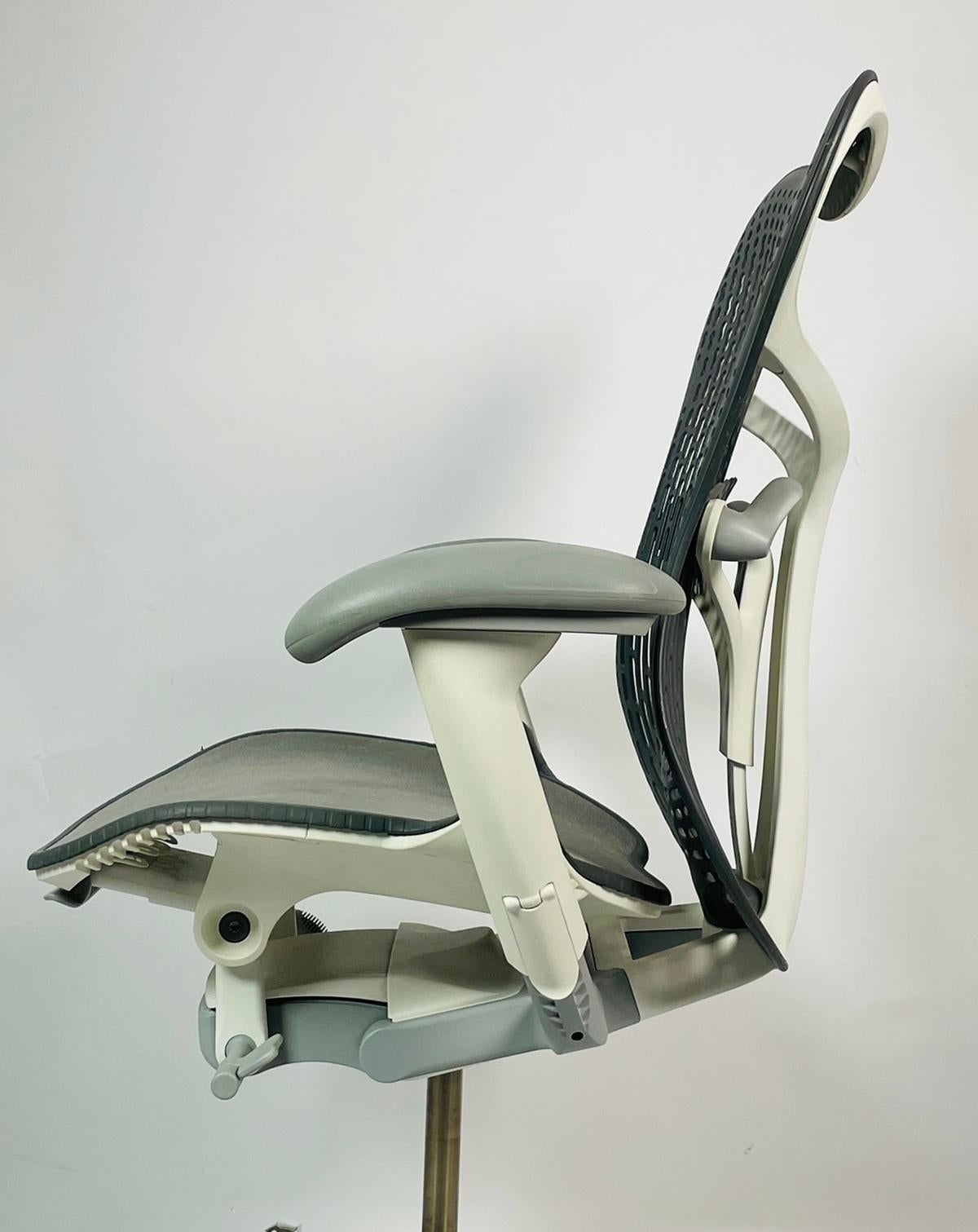 XXIe siècle et contemporain Chaise de bureau Mirra 2 du Studio 7,5 pour Herman Miller, fabriquée aux États-Unis en 2015 en vente