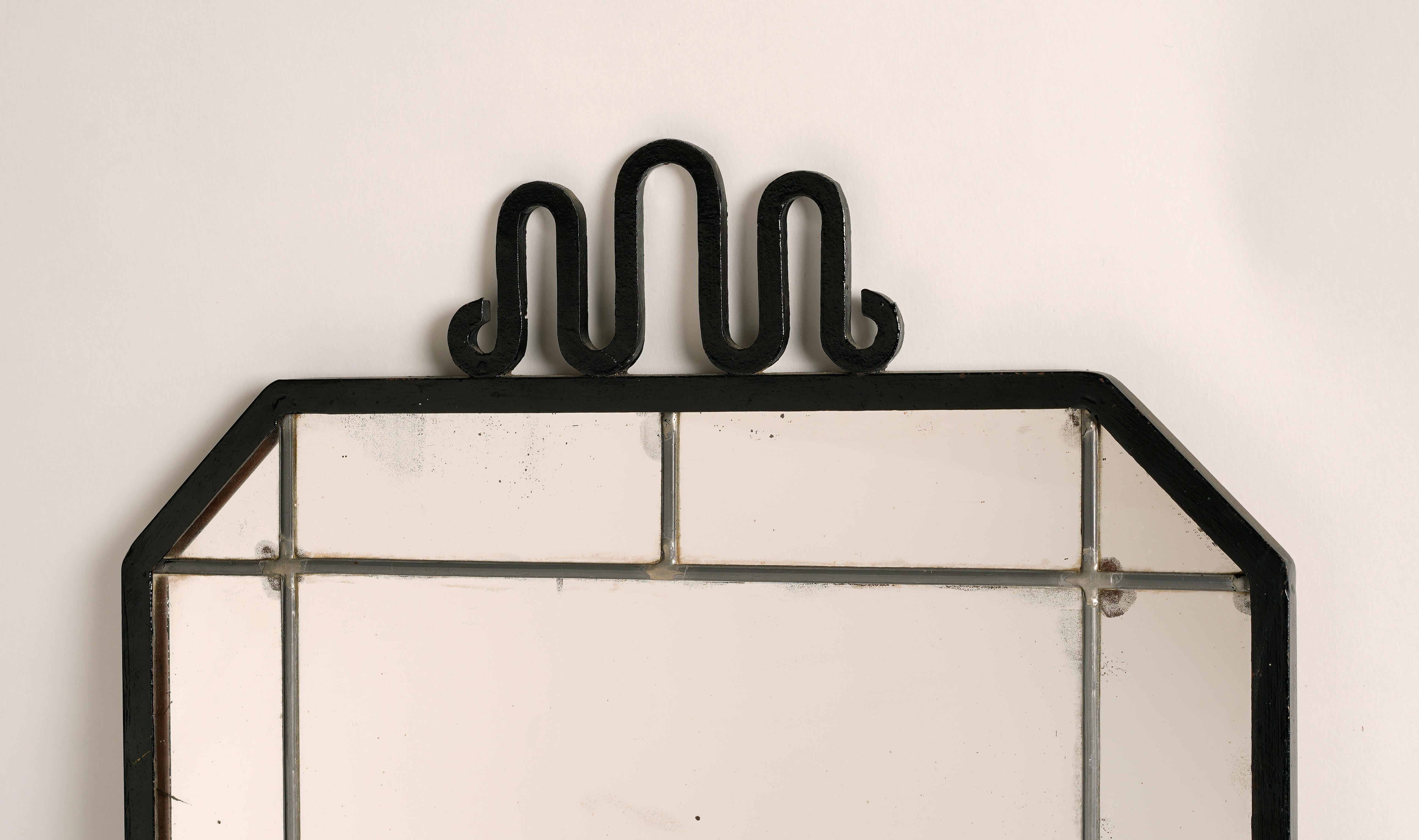 Spiegel, Arvid Böhlmark zugeschrieben, Rahmen aus Schmiedeeisen, Schweden, 1930er Jahre (Art déco) im Angebot