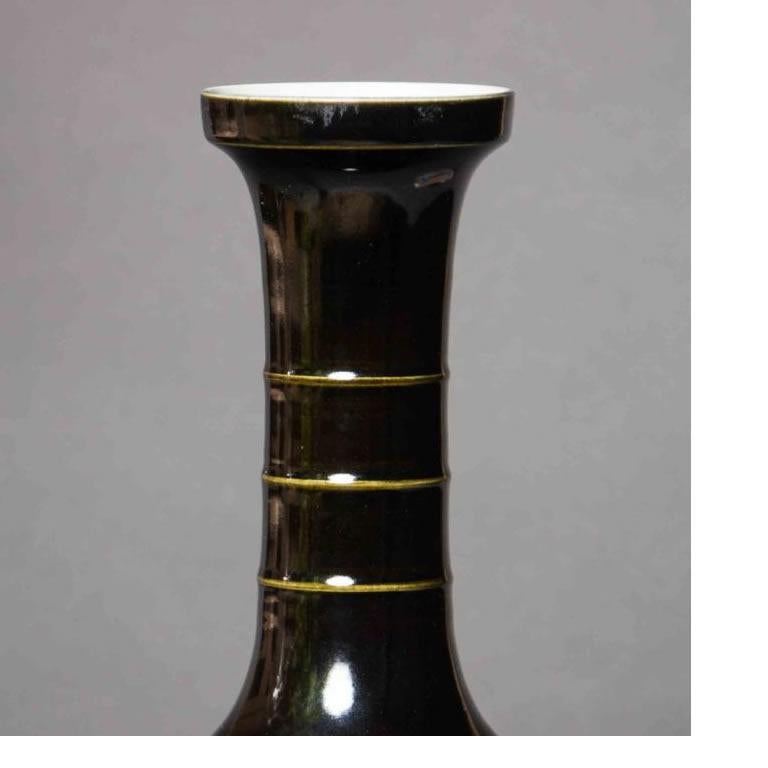 Chinese Mirror Black Glazed Vase with Mark on Bottom For Sale