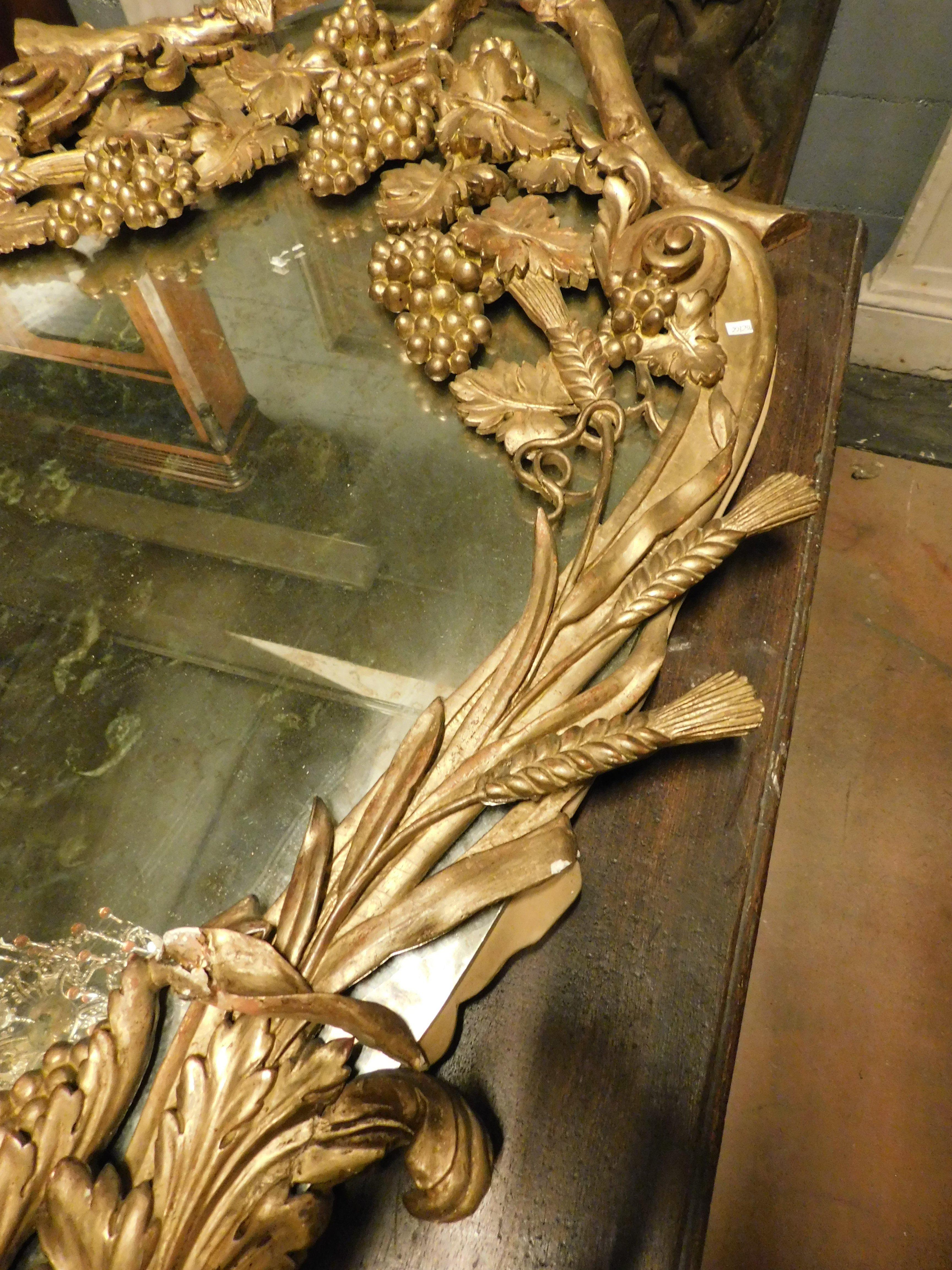 Italian Mirror Carved with Grapes and Gilded, 19th Century Italy For Sale