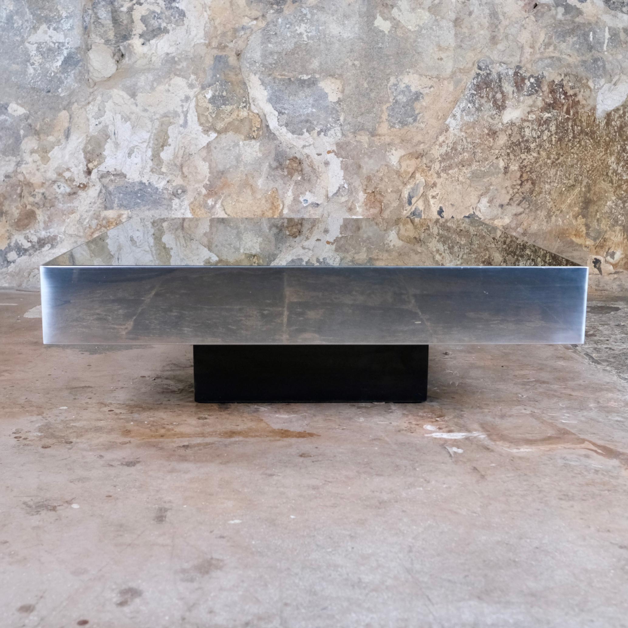 Late 20th Century Mirror coffee table by Willy Rizzo for Cidue, 1970s