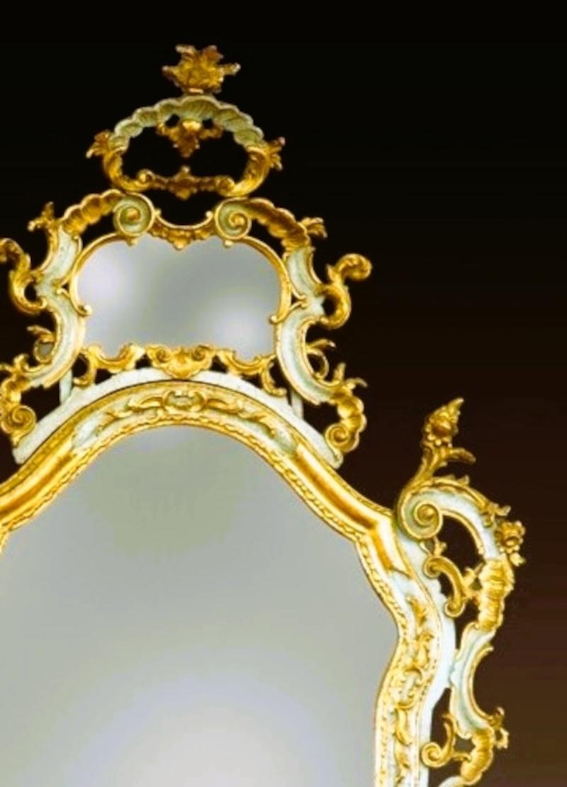 Konsolentisch mit Spiegeln im Louis-XV-Rokoko-Stil, venezianisch (Holz) im Angebot