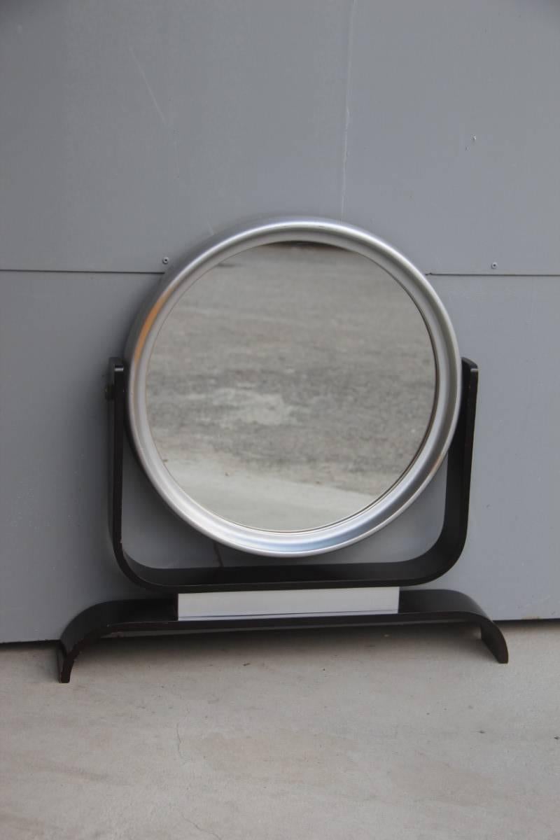 Mirror for table aluminum and wood Italian Design, 1960s In Good Condition For Sale In Palermo, Sicily