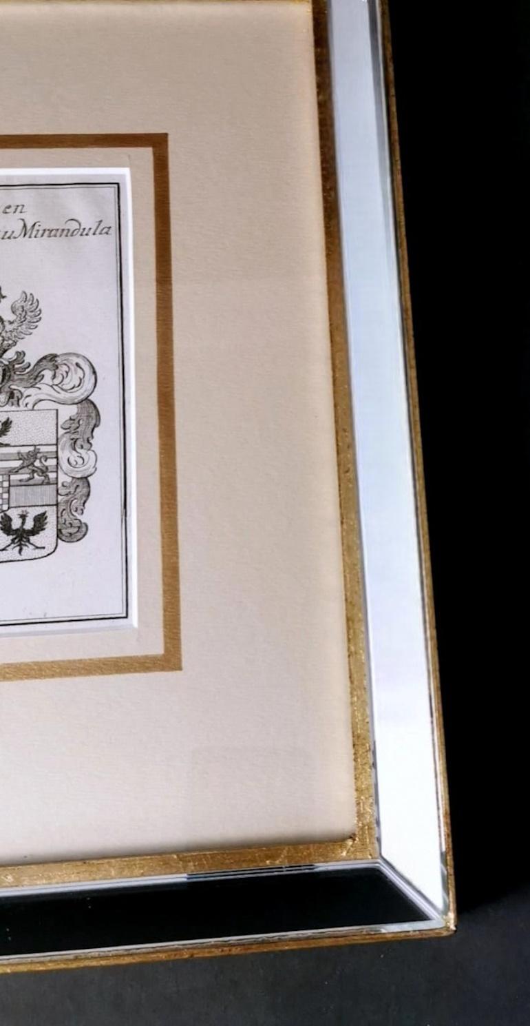 Spiegelrahmen mit eingraviertem niederländischem Druck mit der Darstellung von Herzögen des Mirandola-Wappens im Angebot 1