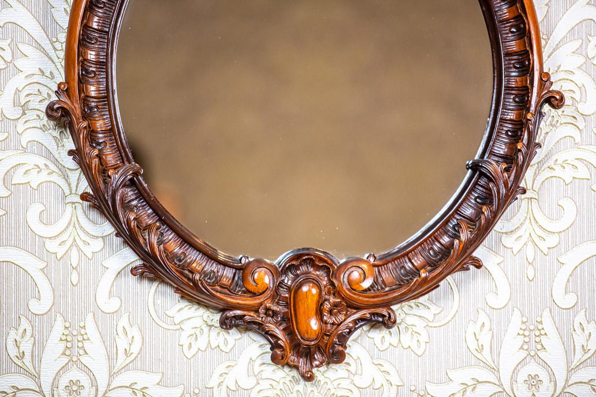 Rococo Revival Type Mirror From the Late 20th Century in Decorative Wood Frame For Sale 8