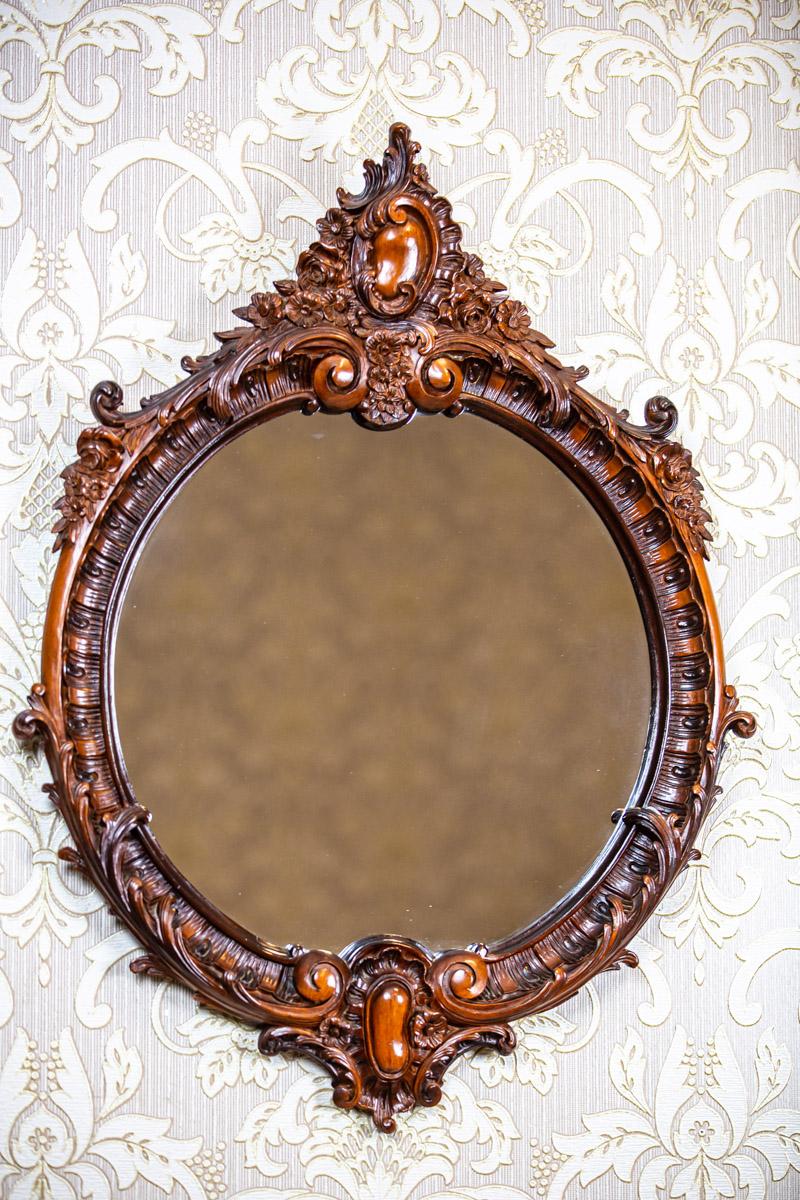 Rococo Revival Type Mirror From the Late 20th Century in Decorative Wood Frame For Sale 1