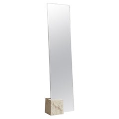 Spiegel aus Kalkstein und Glas Zeitgenössisches skulpturales Design