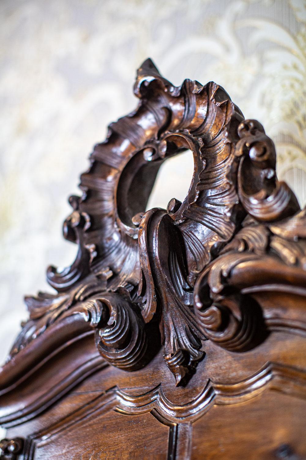 Floor Mirror From the Early 20th Century in the Louis XV Style For Sale 2