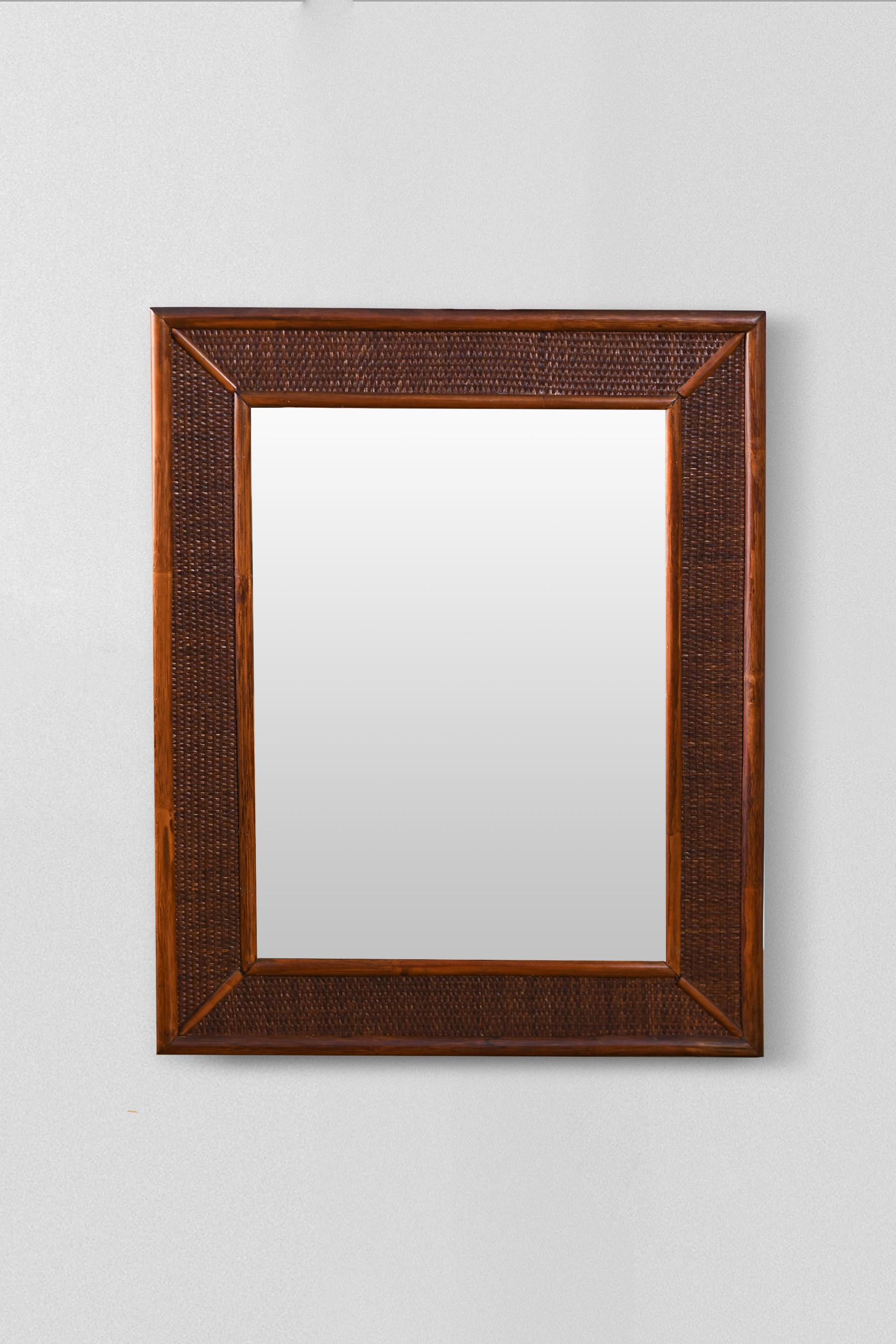 Mirror in wicker and dark rush, Italy 1980
Product details
Dimensions: 64 W x 81 H x 2 D