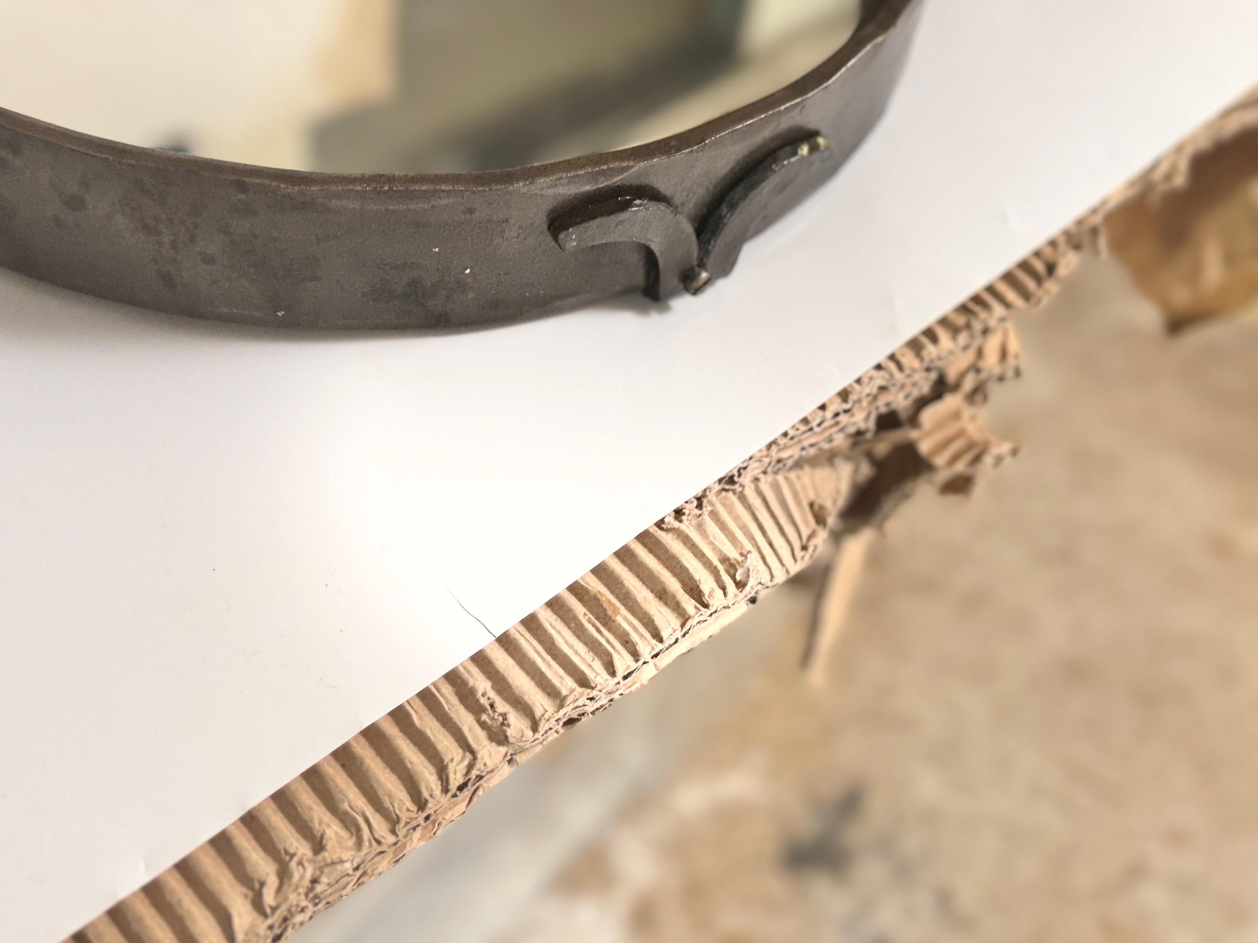 Fer forgé Miroir en fer forgé dans le style des vieux châteaux 20ème siècle en vente