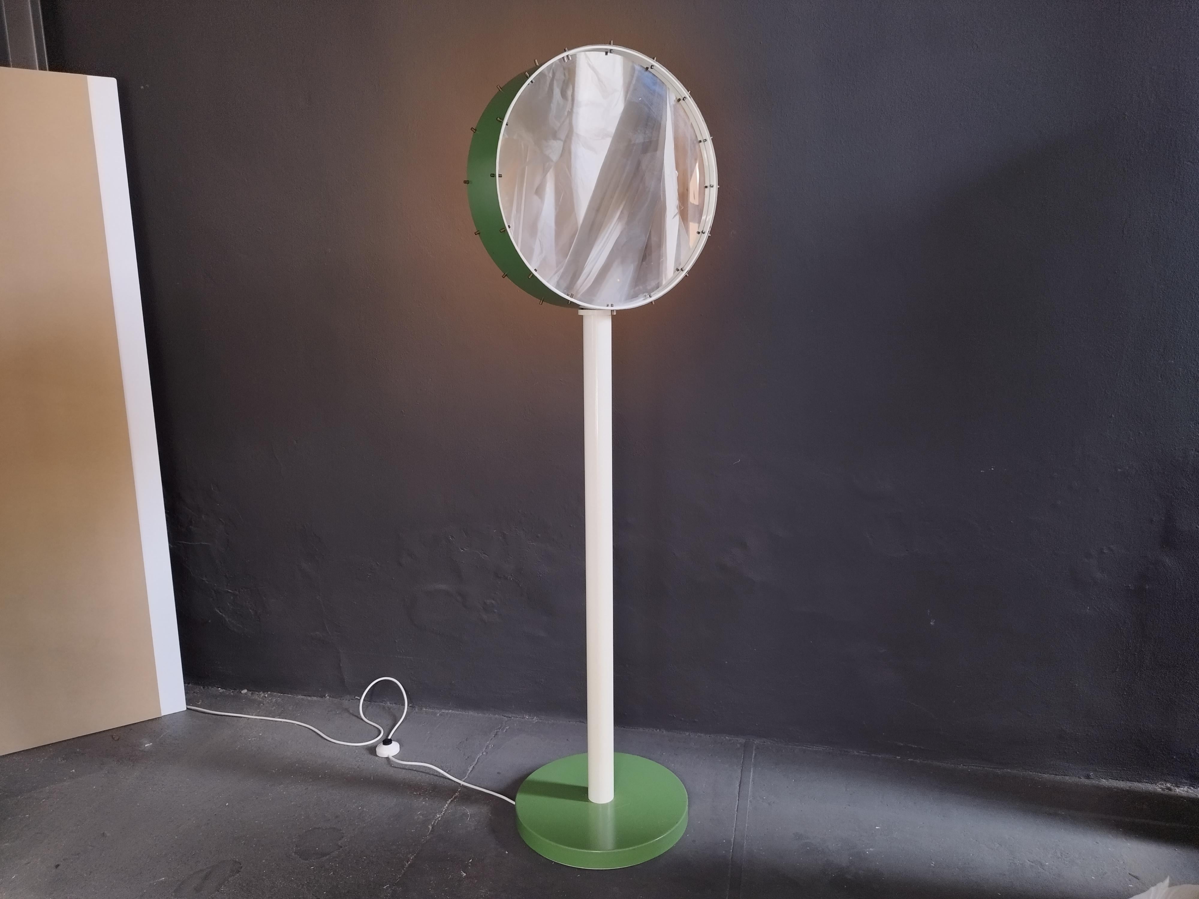 Spiegelnde Lampen im Angebot 2