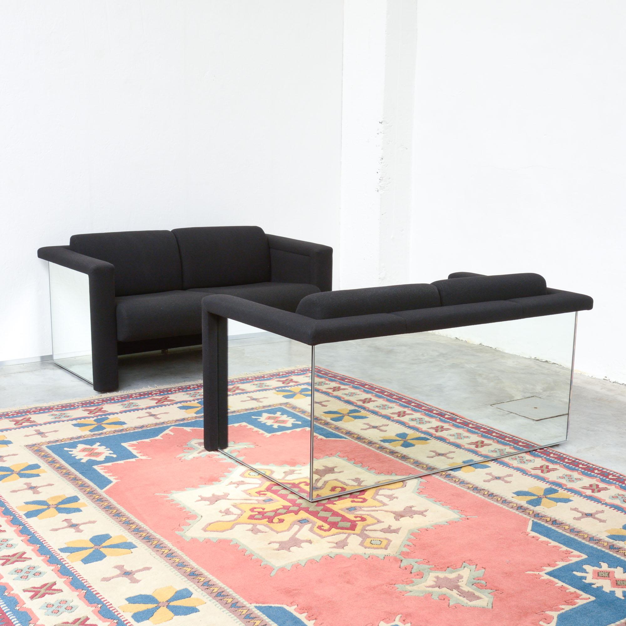 The Lounge Seating was designed by Trix and Robert Haussmann in 1988 and manufactured by Knoll International. The mirrored Lounge Seating rank amongst the most important icons of post-modern Swiss design.
The Haussmann couple developed a ‘Critical