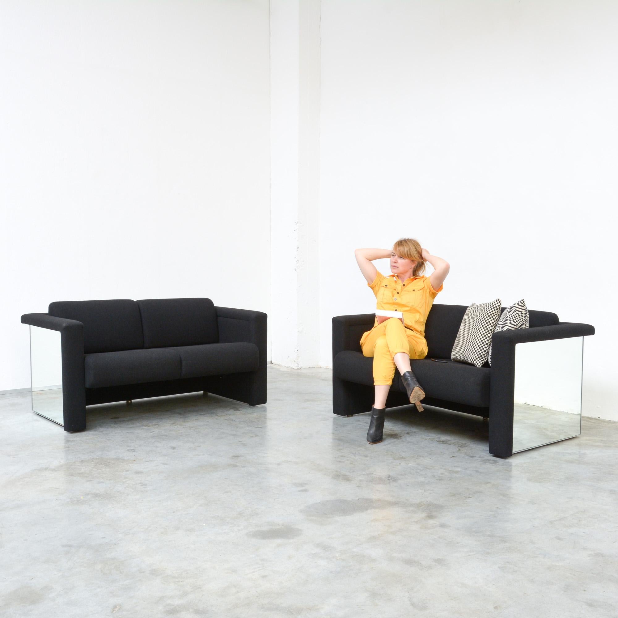 knoll mirror